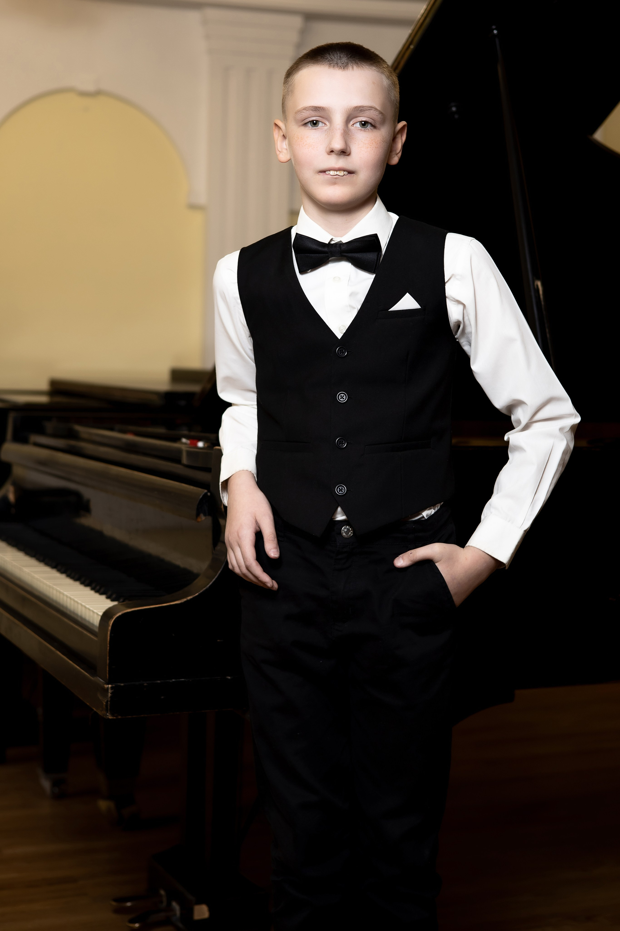 Выпускной альбом для выпускников музыкальной школы в Калининграде. Выпускные альбомы в Калининграде