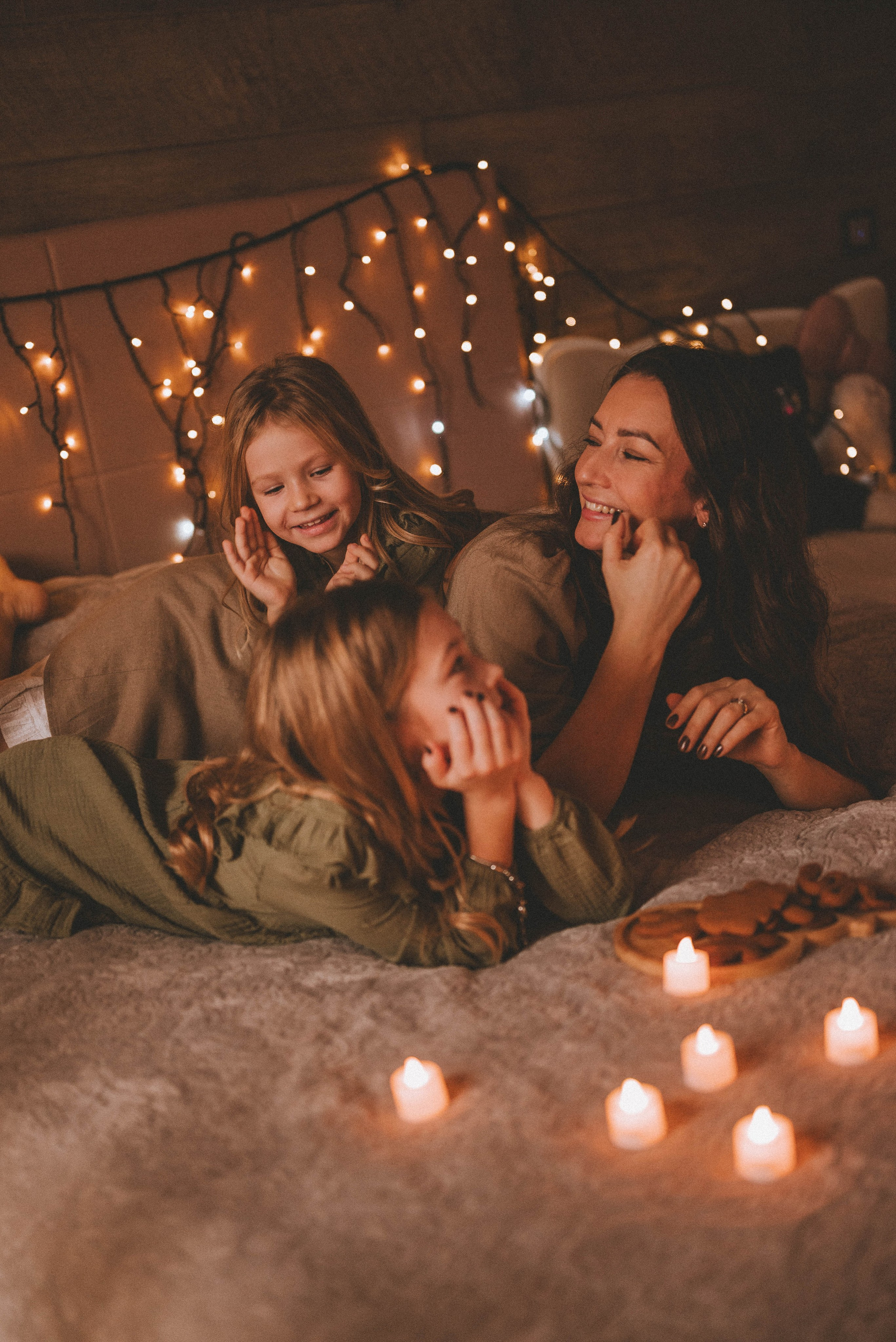 Вика с Софией и Аней. Фотограф Кристина Пархоменко