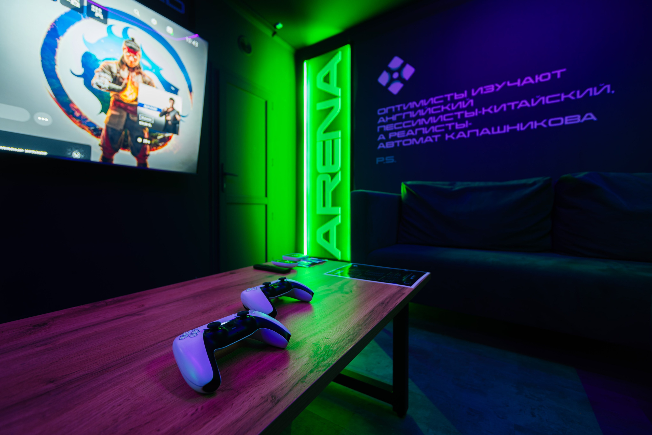 Фотосъемка для компьютерного клуба. Интерьерный и репортажный фотограф в Санкт-Петербурге