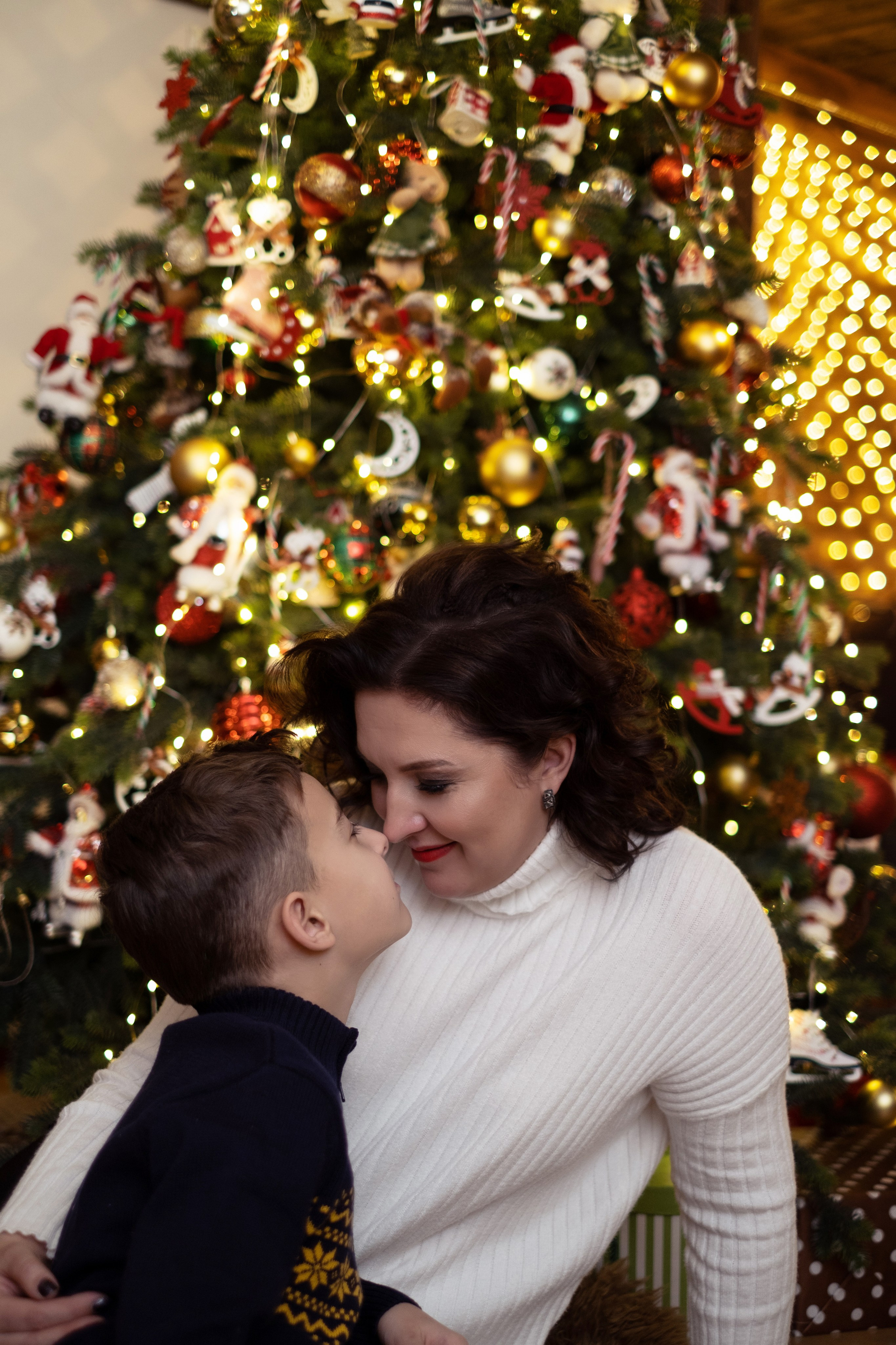 Новогодняя семейная фотосессия в Чите. Портретный фотограф в Чите Анна Камратова. Помогу Вам создать историю, в которой Вы — главный герой!