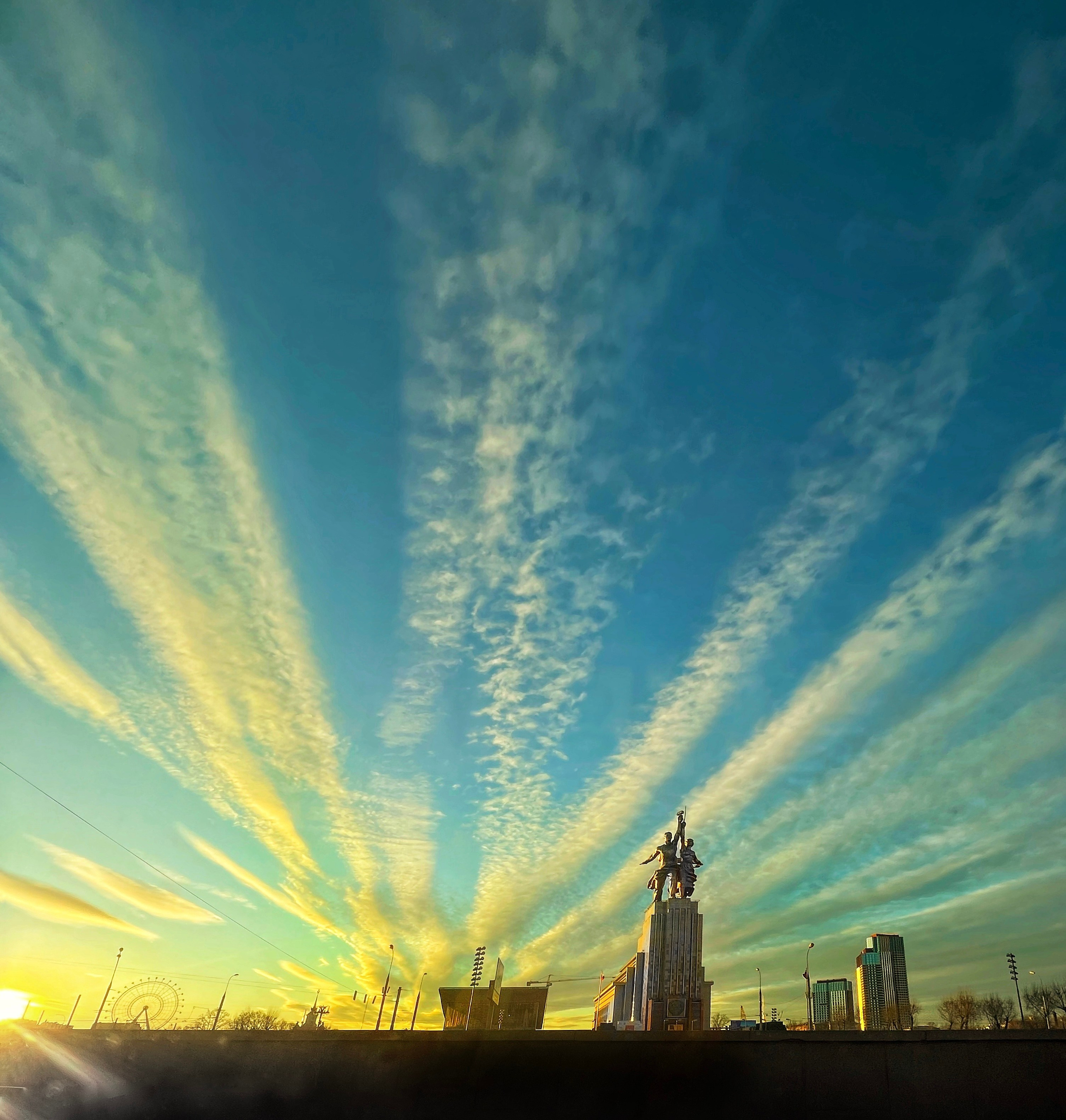 Снято на телефон. Фотография, ретушь, сканирование, восстановление старых фото, интерьерная съёмка, студия. Данилов Александр, Москва