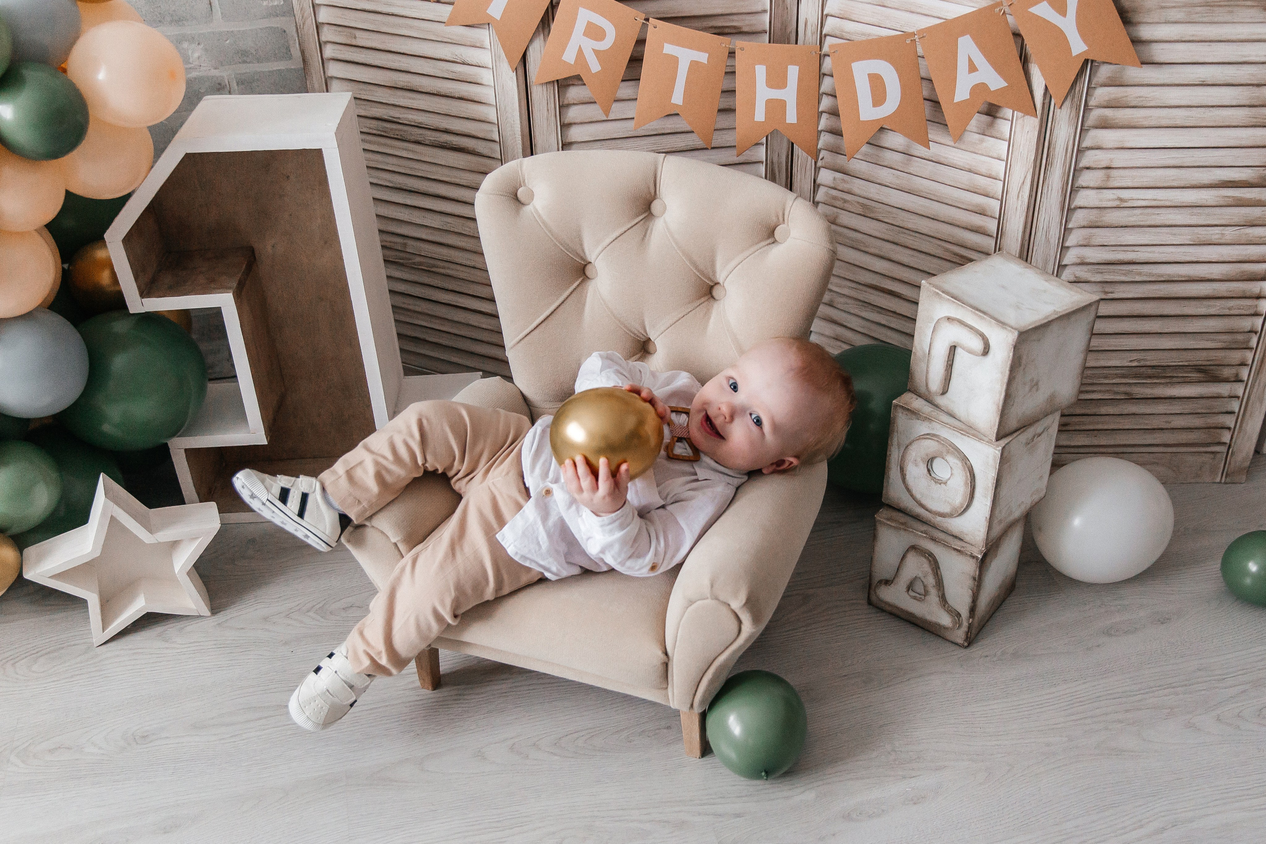 С шарами. Детский фотограф, выпускные альбомы в Нижнем Новгороде Бодягина Мария