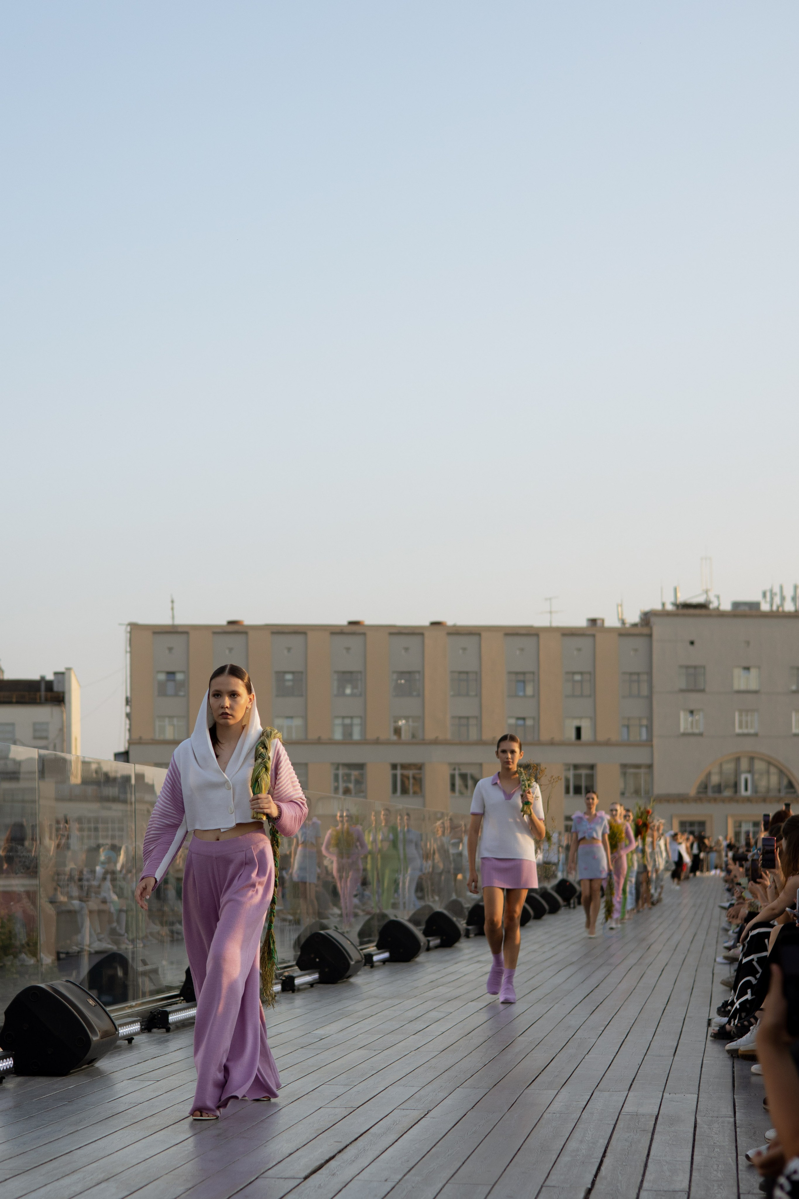 Модный показ. Парящий мост. Оформление свадеб, декор свадеб Вера Маркова, Москва