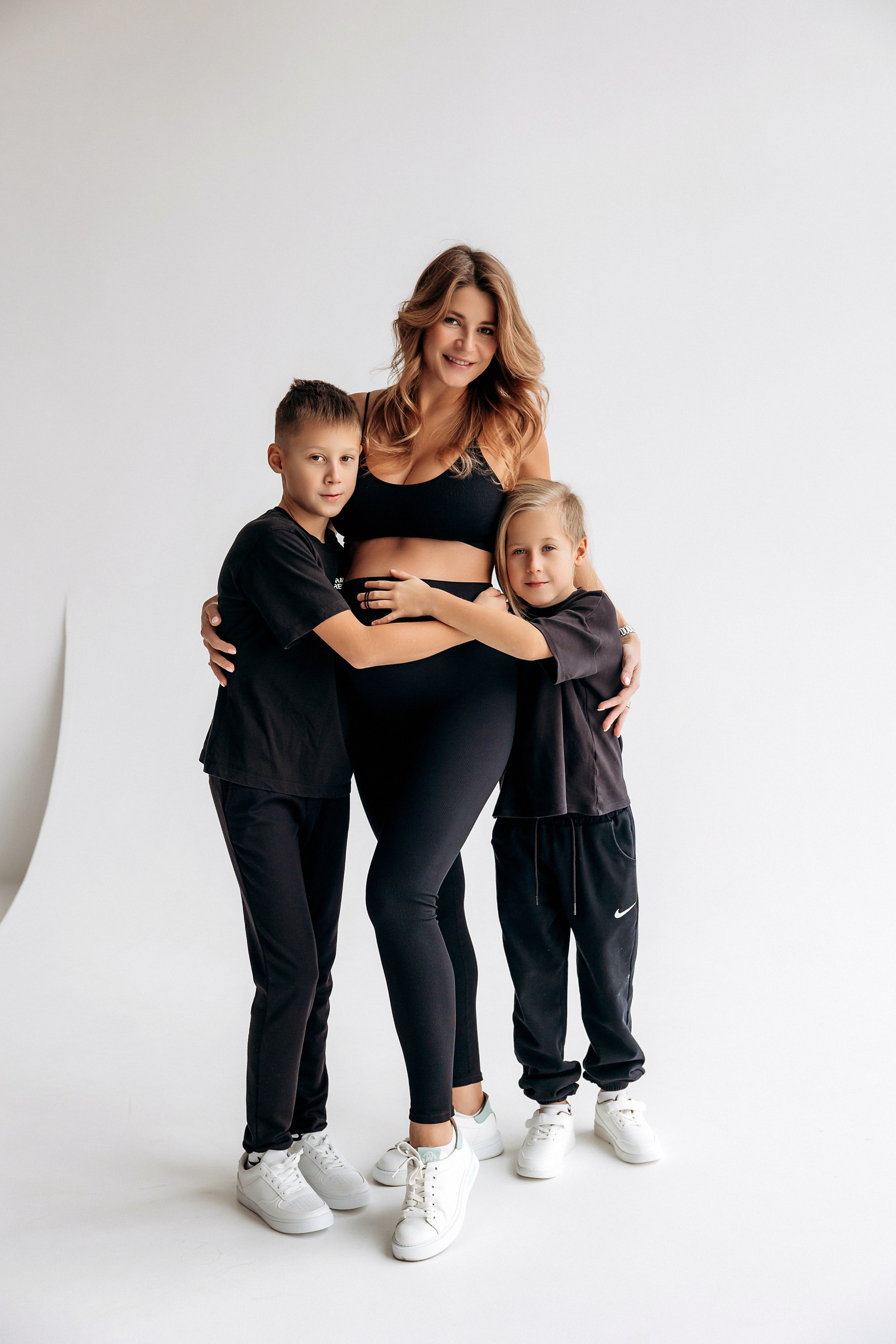 Валя и семья.В ожидании Владимира.Фотостудия Баланс. Фотограф в Калининграде свадебная фотография, репортажная, фотосессии