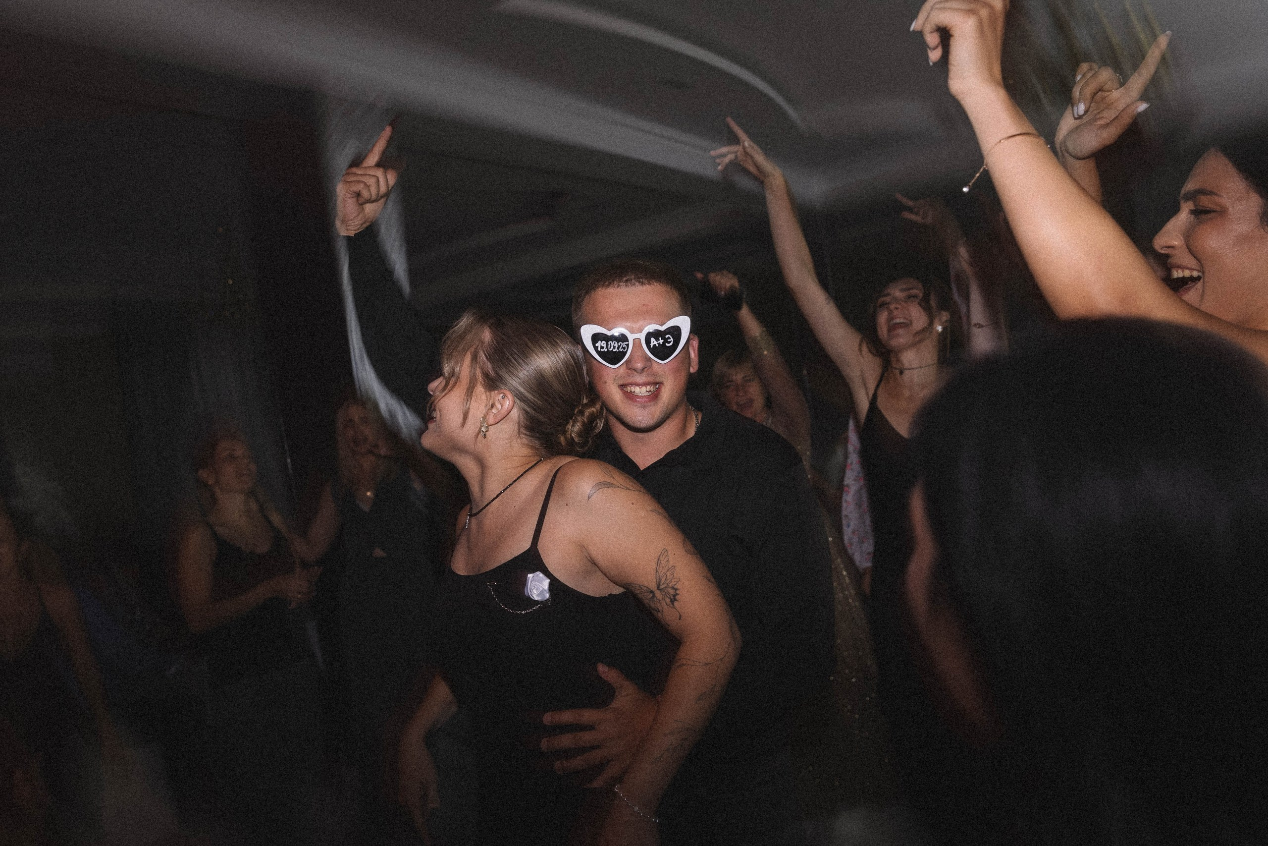 Ангелина и Энвер. Свадебный фотограф Мироманов Николай в Крыму