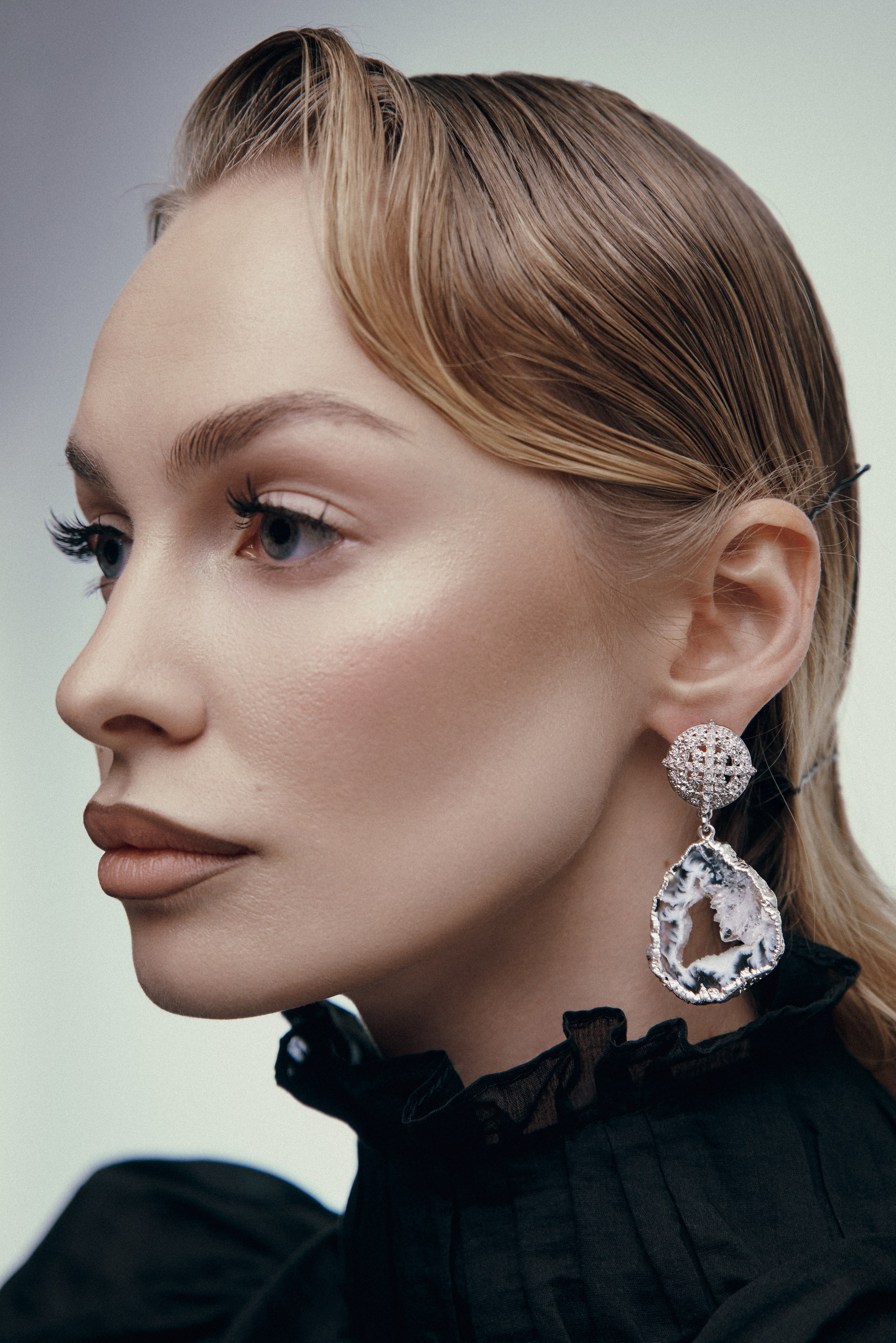 Mila Erzhanova. Фотограф Елизавета Кузнецова