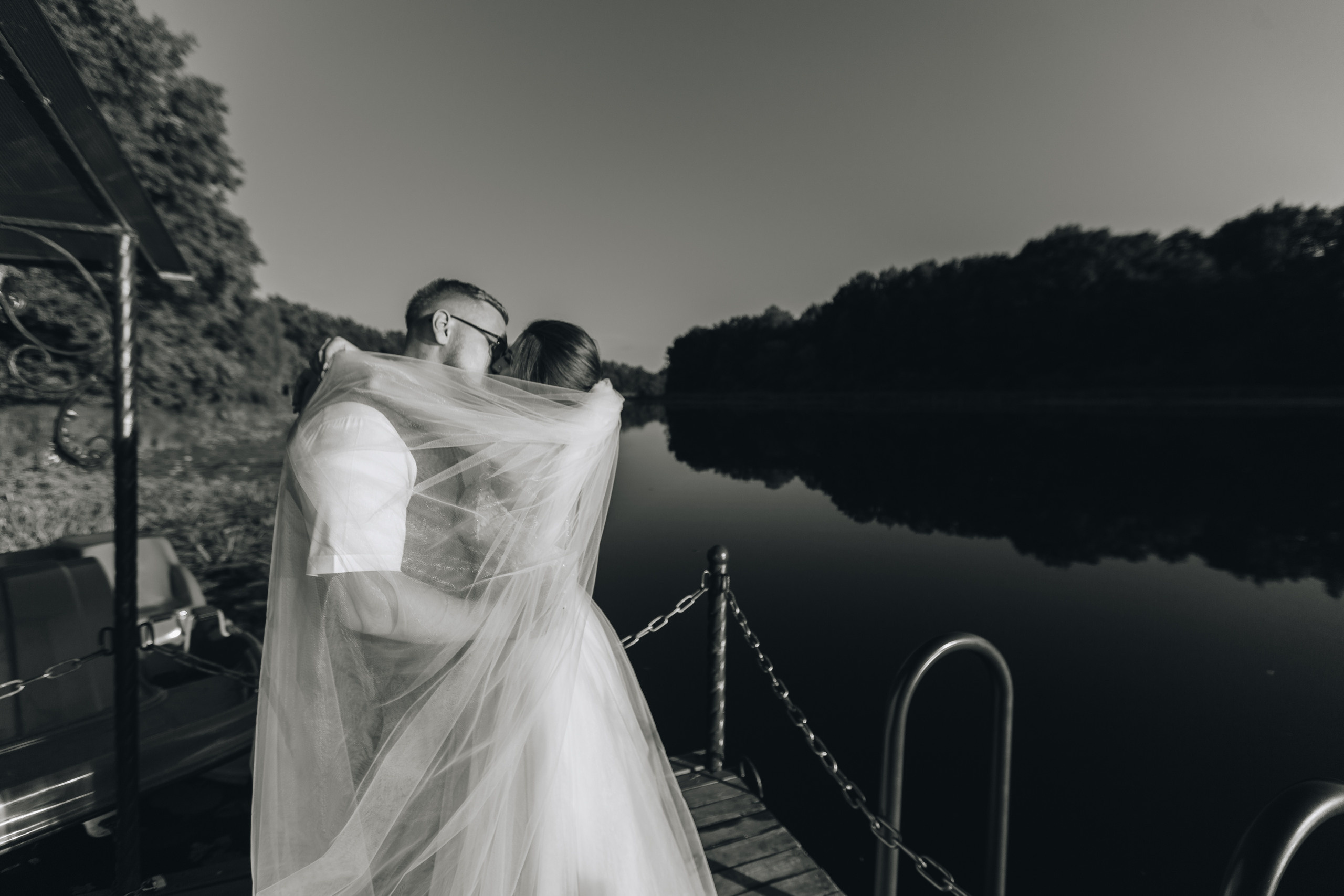 Свадебная фото и видео съёмка полного дня в Гомеле на усадьбе Качье. Свадебный семейный фотограф и видеограф Гомель Минск Беларусь Европа