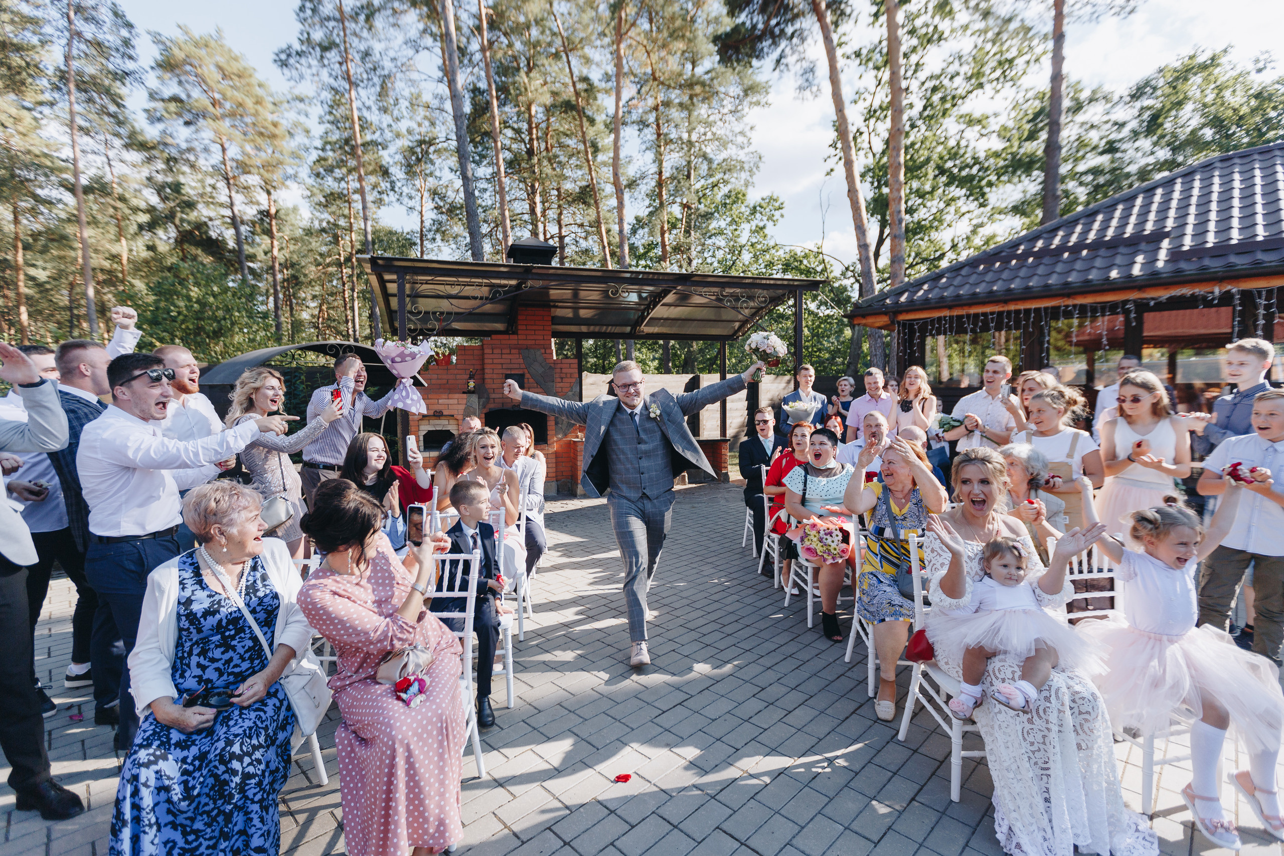 Свадебная фото и видео съёмка полного дня в Гомеле на усадьбе Качье. Свадебный семейный фотограф и видеограф Гомель Минск Беларусь Европа
