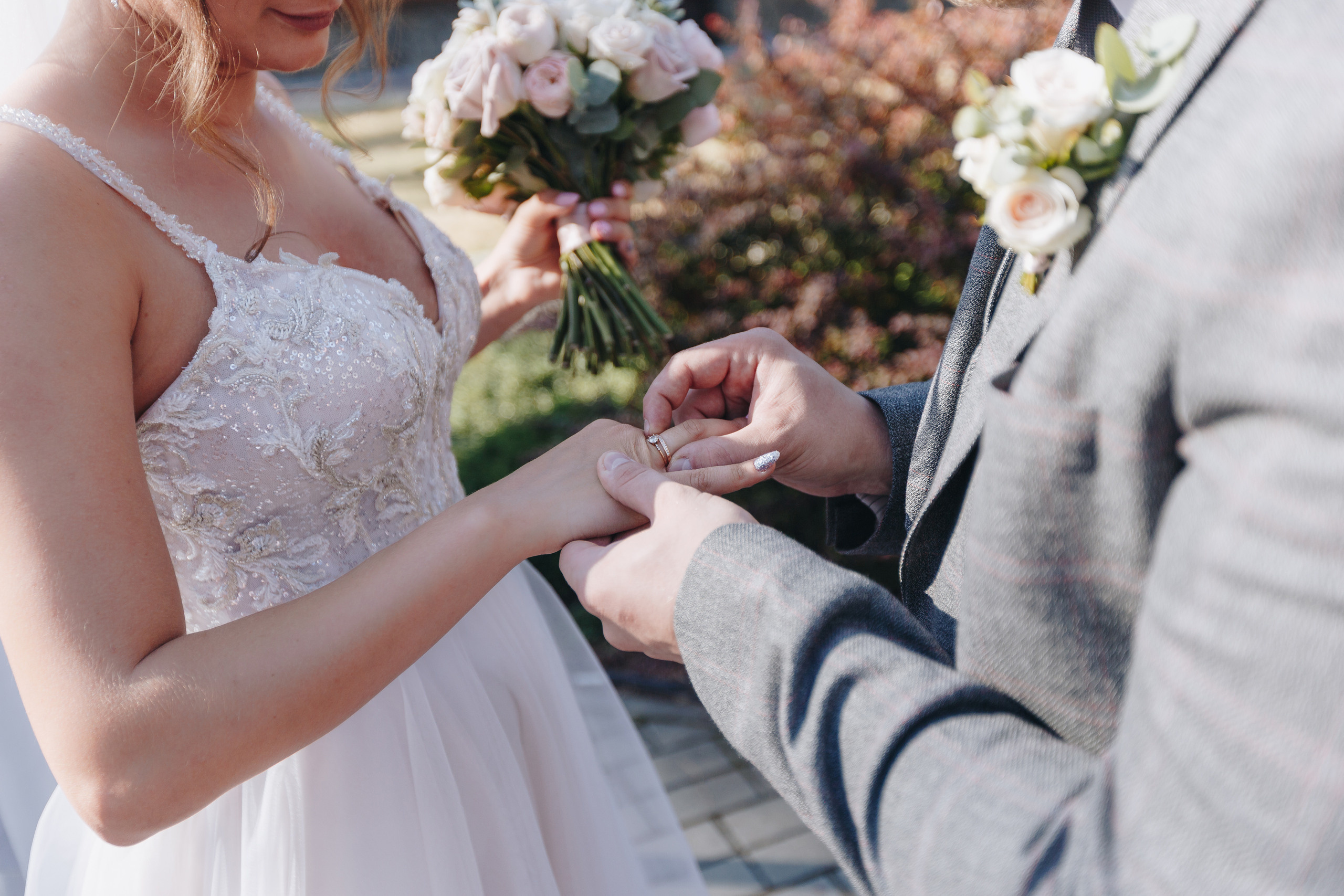 Свадебная фото и видео съёмка полного дня в Гомеле на усадьбе Качье. Свадебный семейный фотограф и видеограф Гомель Минск Беларусь Европа