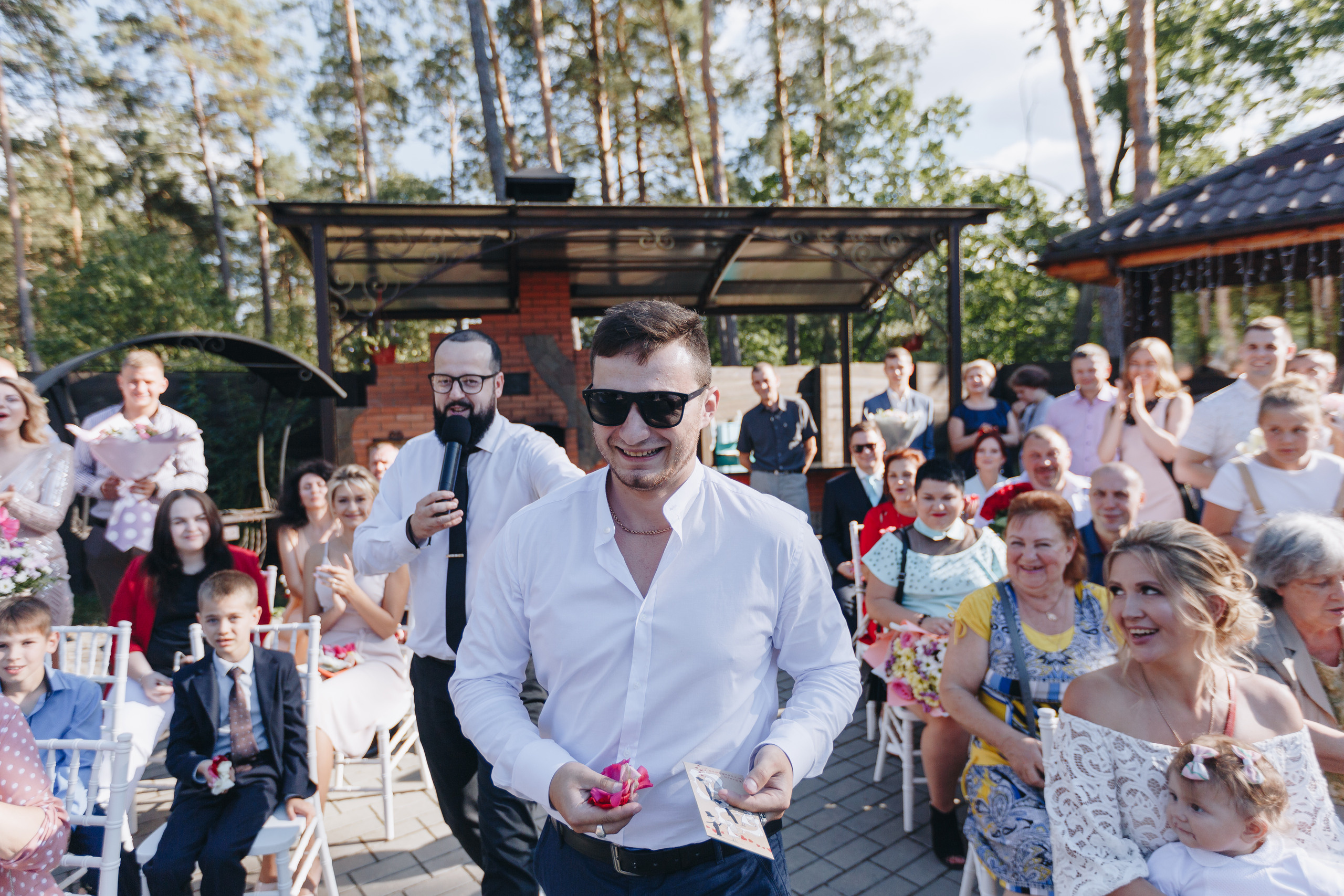 Свадебная фото и видео съёмка полного дня в Гомеле на усадьбе Качье. Свадебный семейный фотограф и видеограф Гомель Минск Беларусь Европа