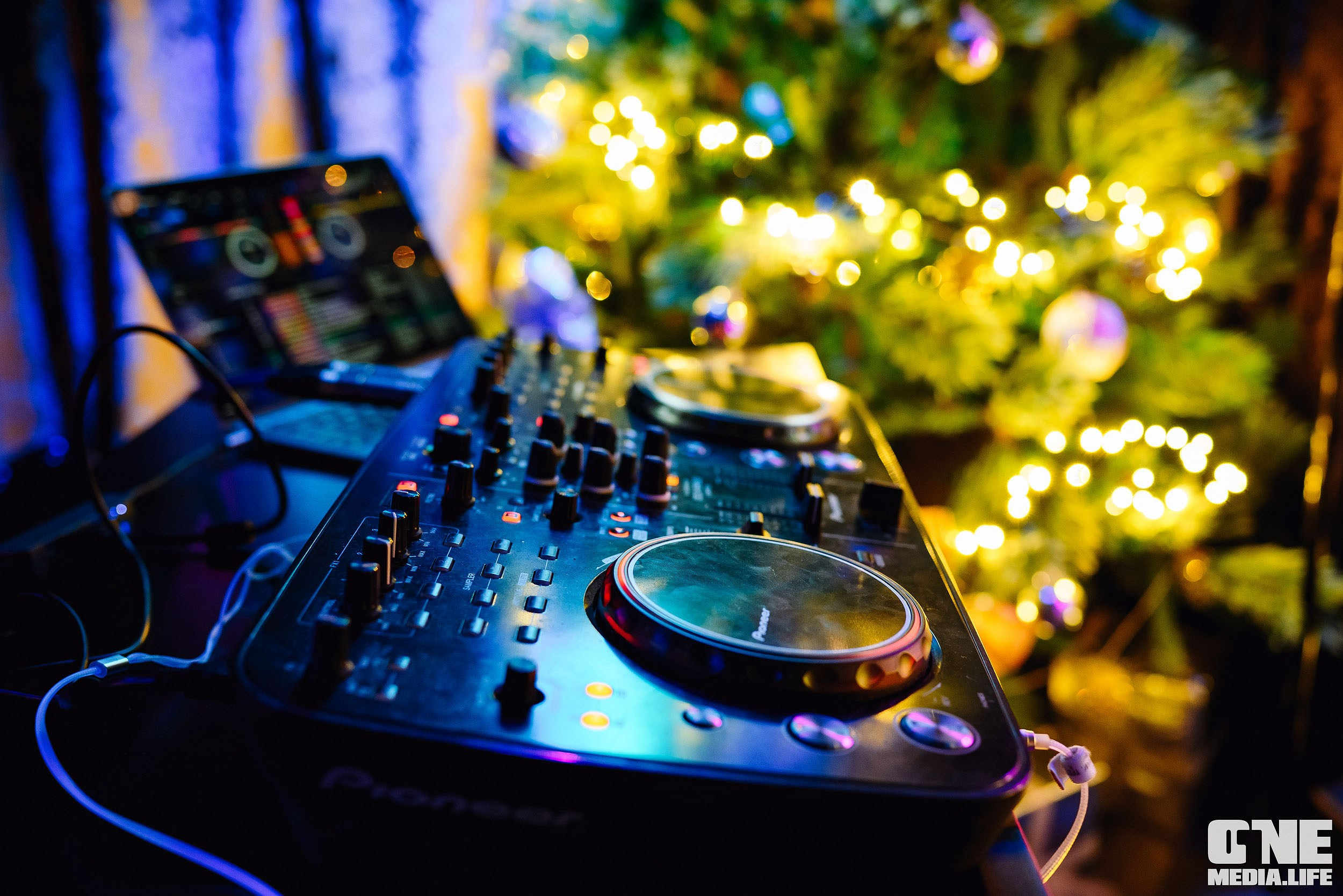 Christmas Karaoke Show в Эйфории. Часть 2. One Media Life: фоторепортажи, фотоотчеты с мероприятий и заведений