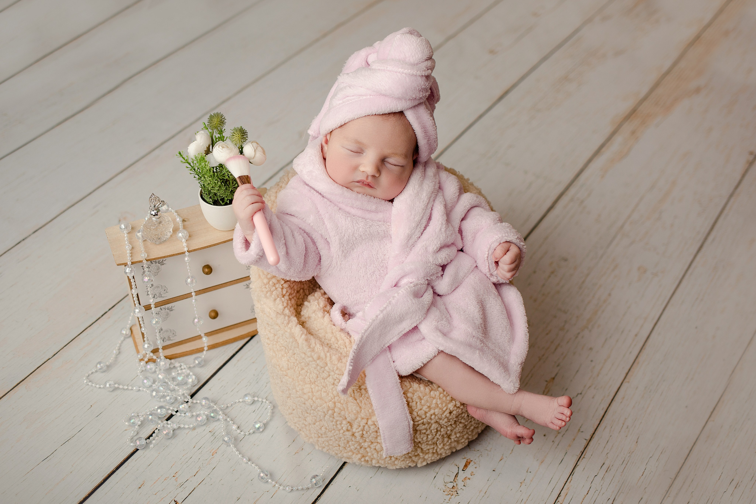 Ньюборн девочки. Фотограф новорожденных, семейный, детский фотограф в Москве и Московской области