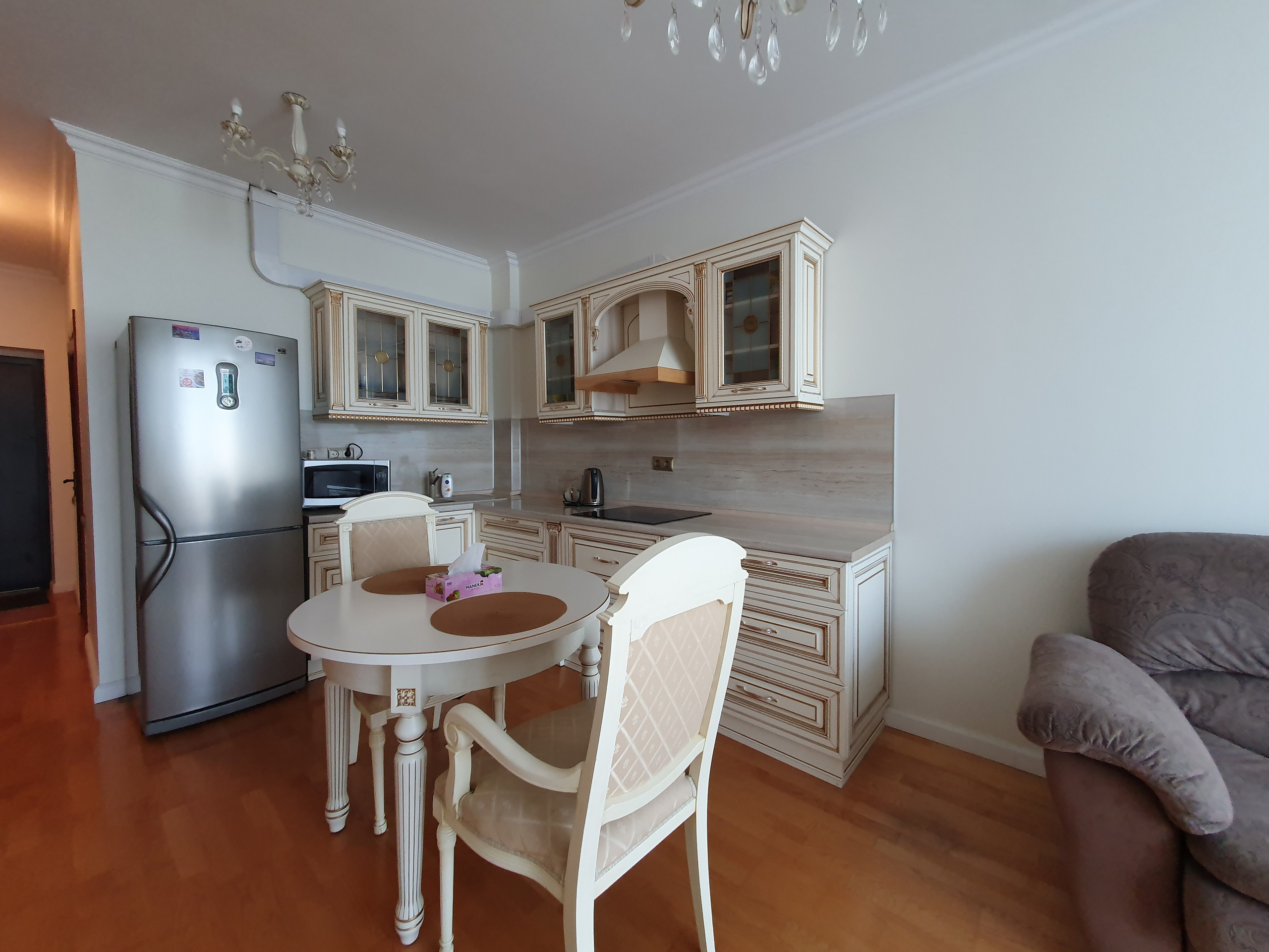 Кухня Котельникова 15. Компания по производству премиальной мебели в городе Владивосток Chezvl