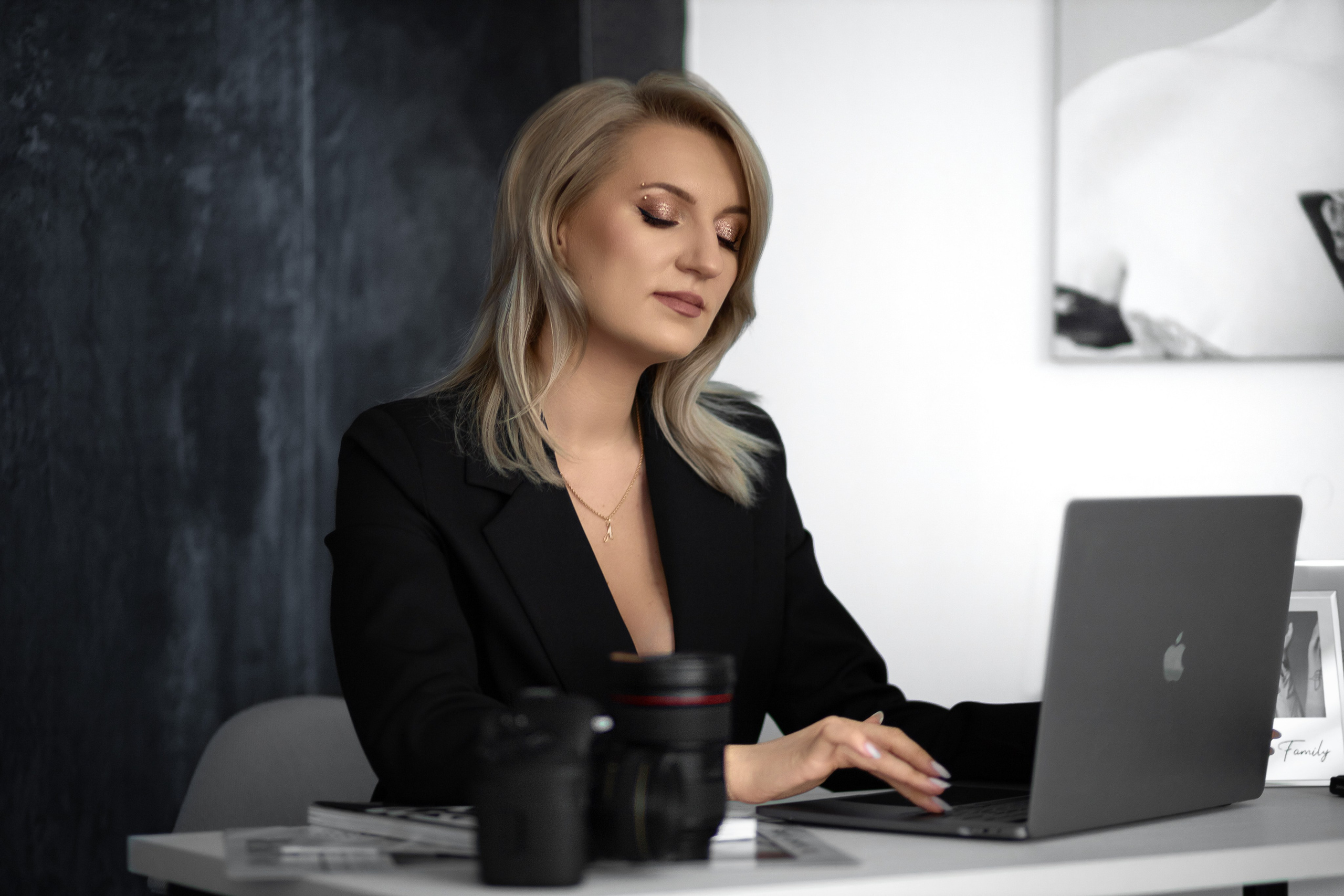 Контент для фотографа. Ирина Мезенцева | Женский и предметный фотограф | г. Омск