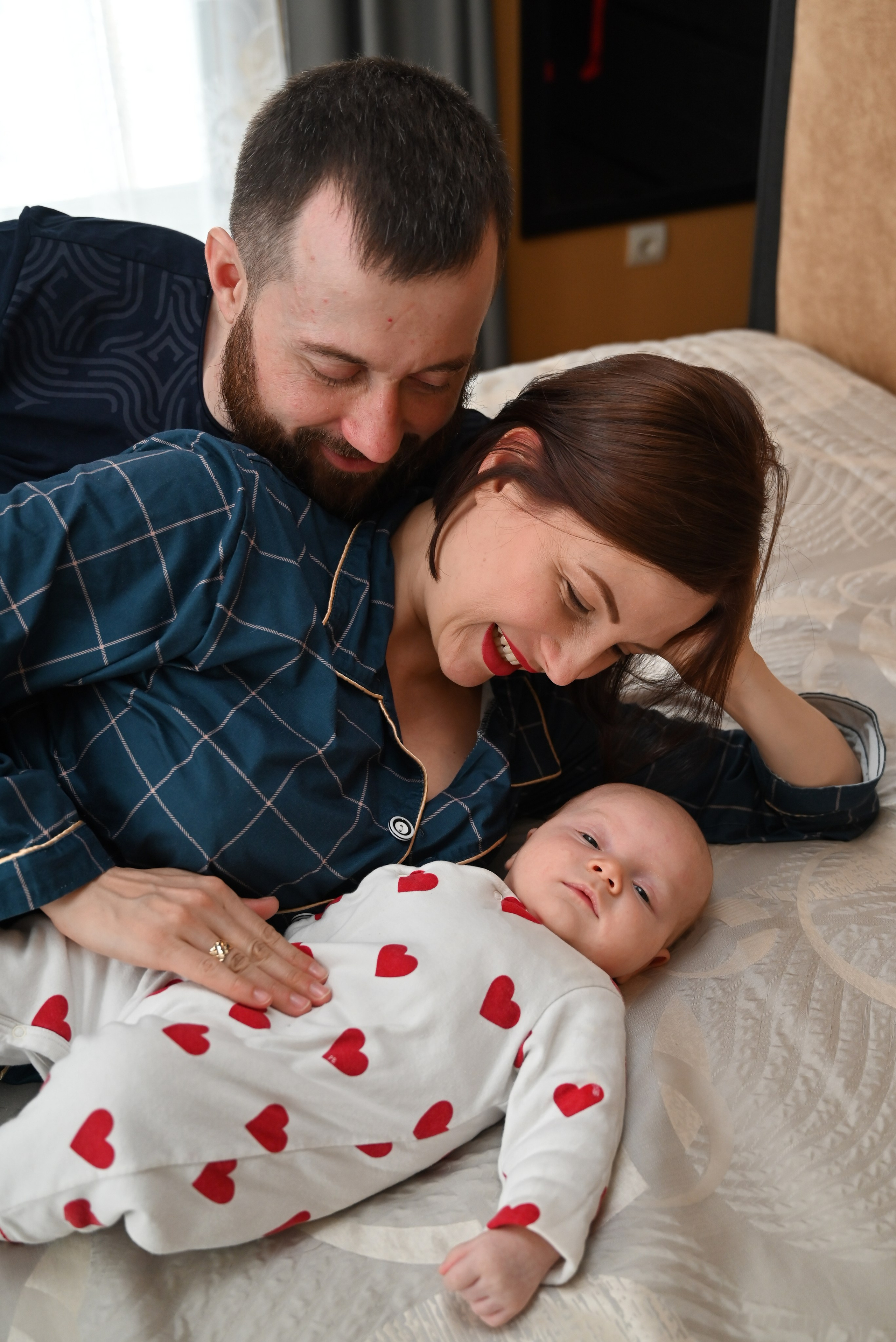 Домашняя съёмка Ольги и ее мужчин. Свадебный и семейный фотограф в Хабаровске Оксана Новикова