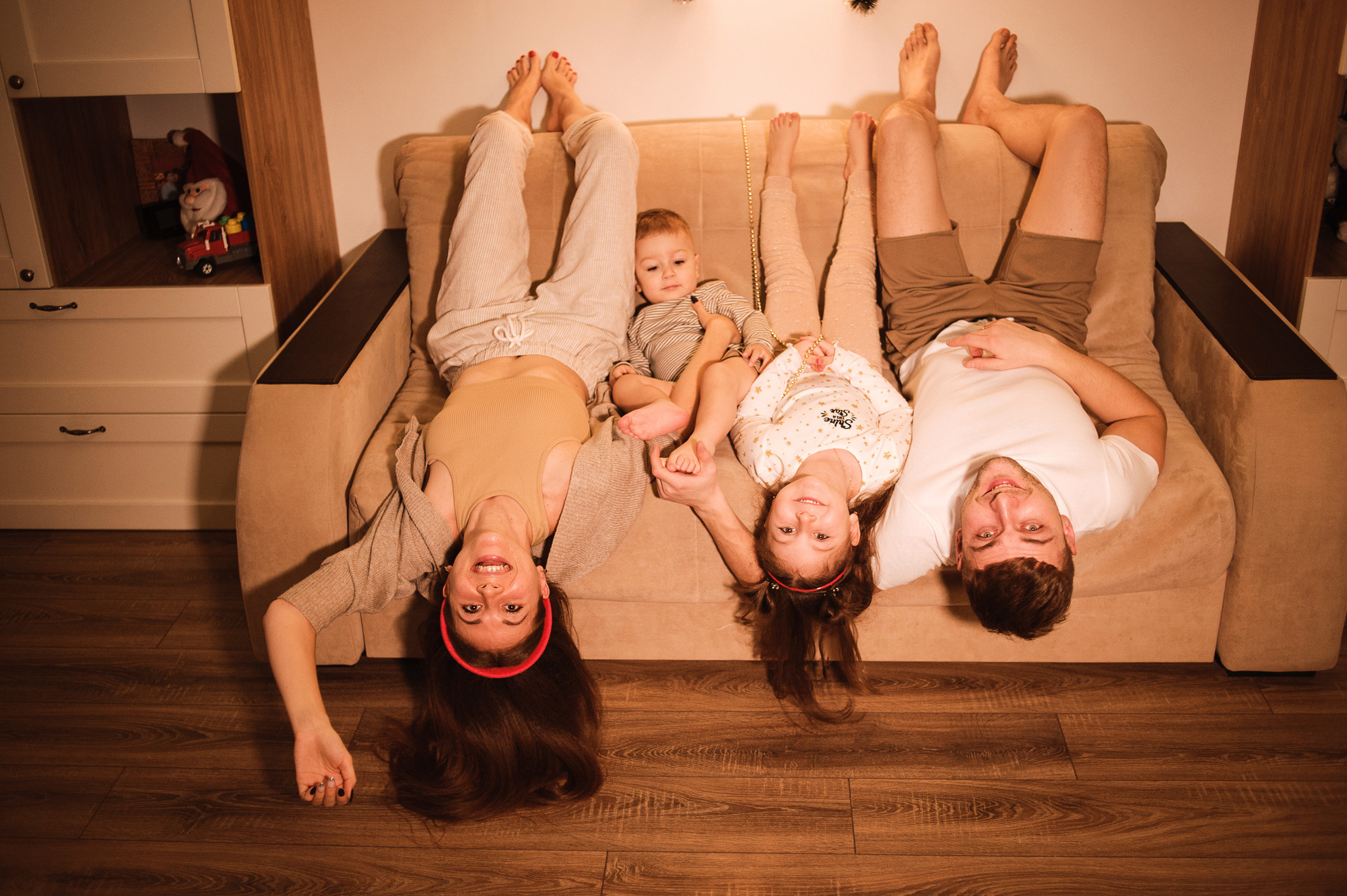 Домашняя съемка для семьи Оли Котовой. Семейный и женский фотограф Красноярск Екатерина Пусенкова