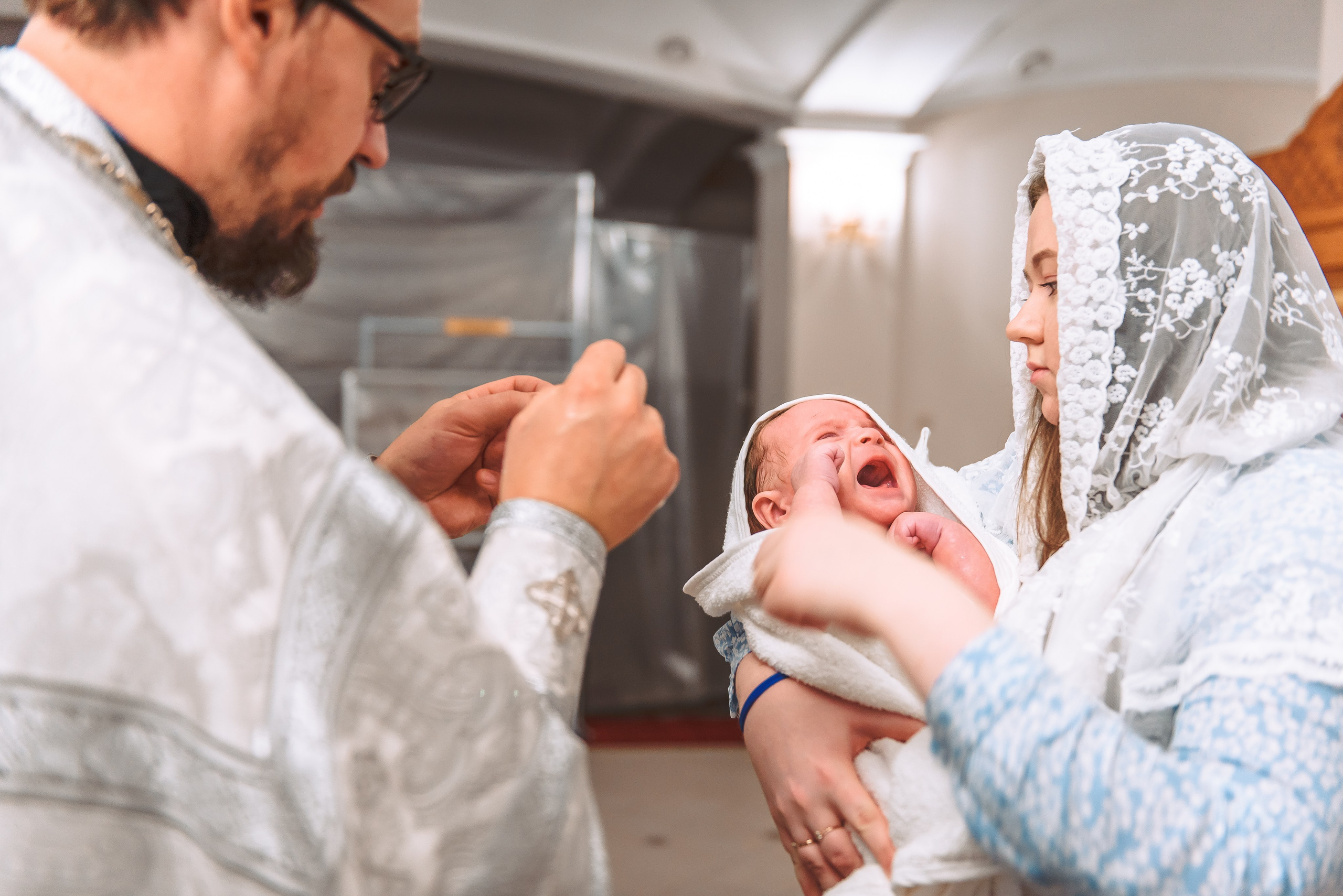 Крещение в Храме иконы Божией Матери Неупиваемая Чаша. Свадебный и семейный фотограф в Москве Юлия Винник