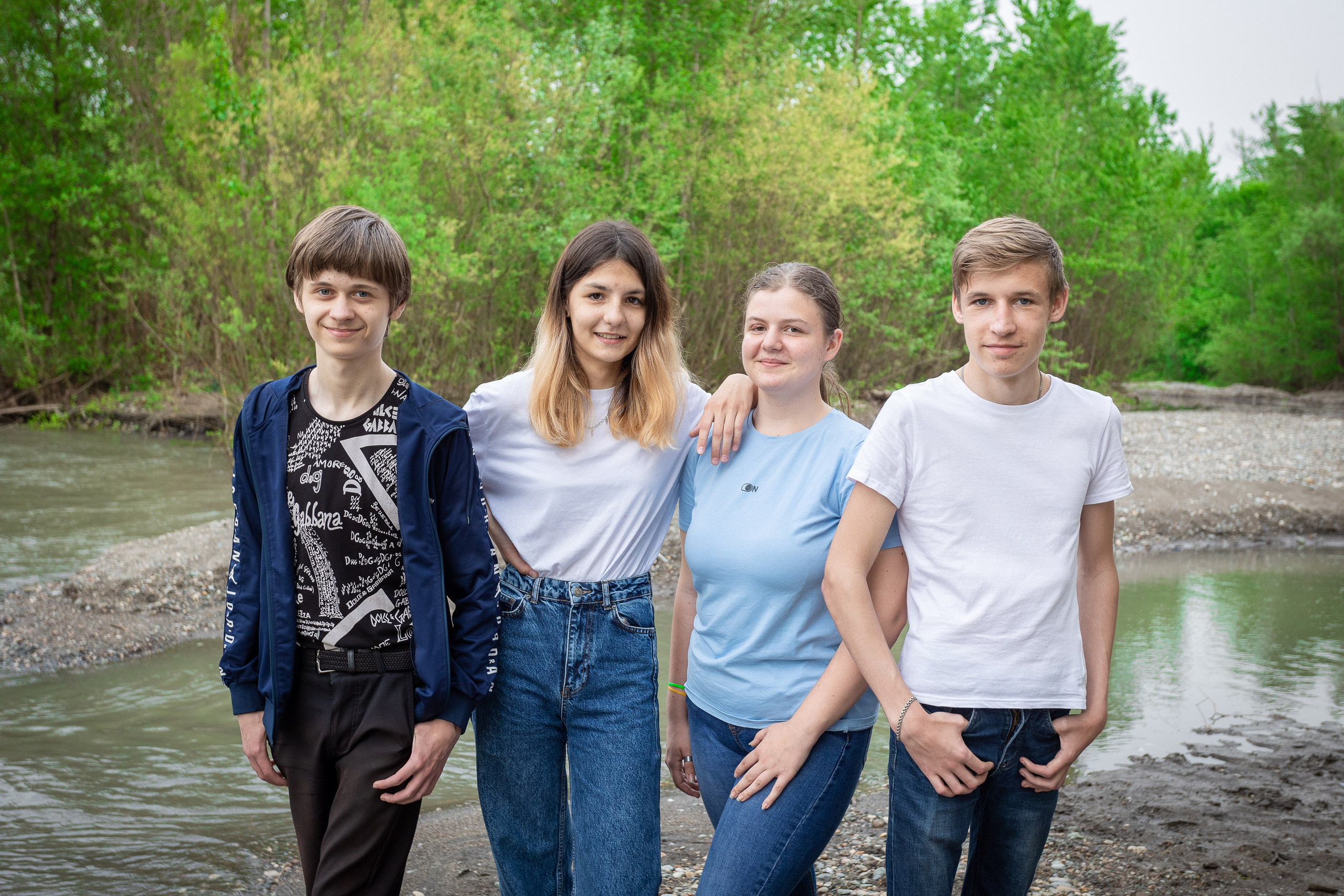 Уличная фотосессия на выпускной альбом. Выпускные альбомы Майкоп, Краснодар Елена Золотарева