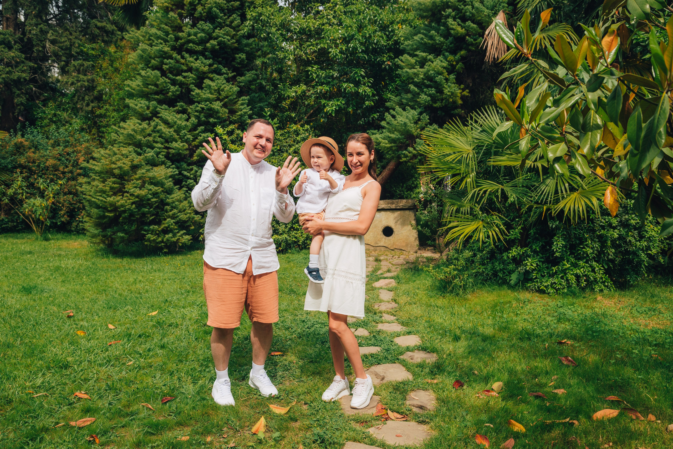 Дима, Ляйсан и Миша на Ривьере (Май 2025 г.). Фотограф Сочи, Адлер, Красная Поляна — Вероника Радченко