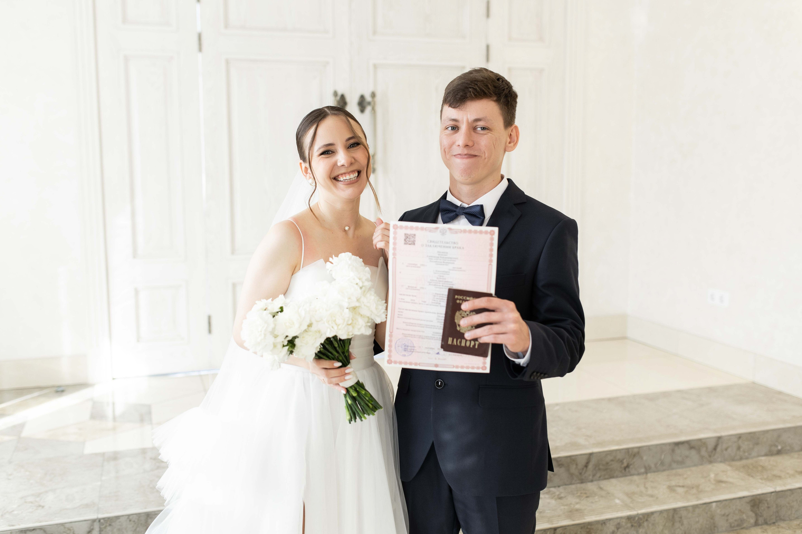 Саша и Алёна | Регистрация в ЗАГСе | Свадьба 21.09.2024. Свадебный фотограф Новосибирск | Готовность фото от 14 дней