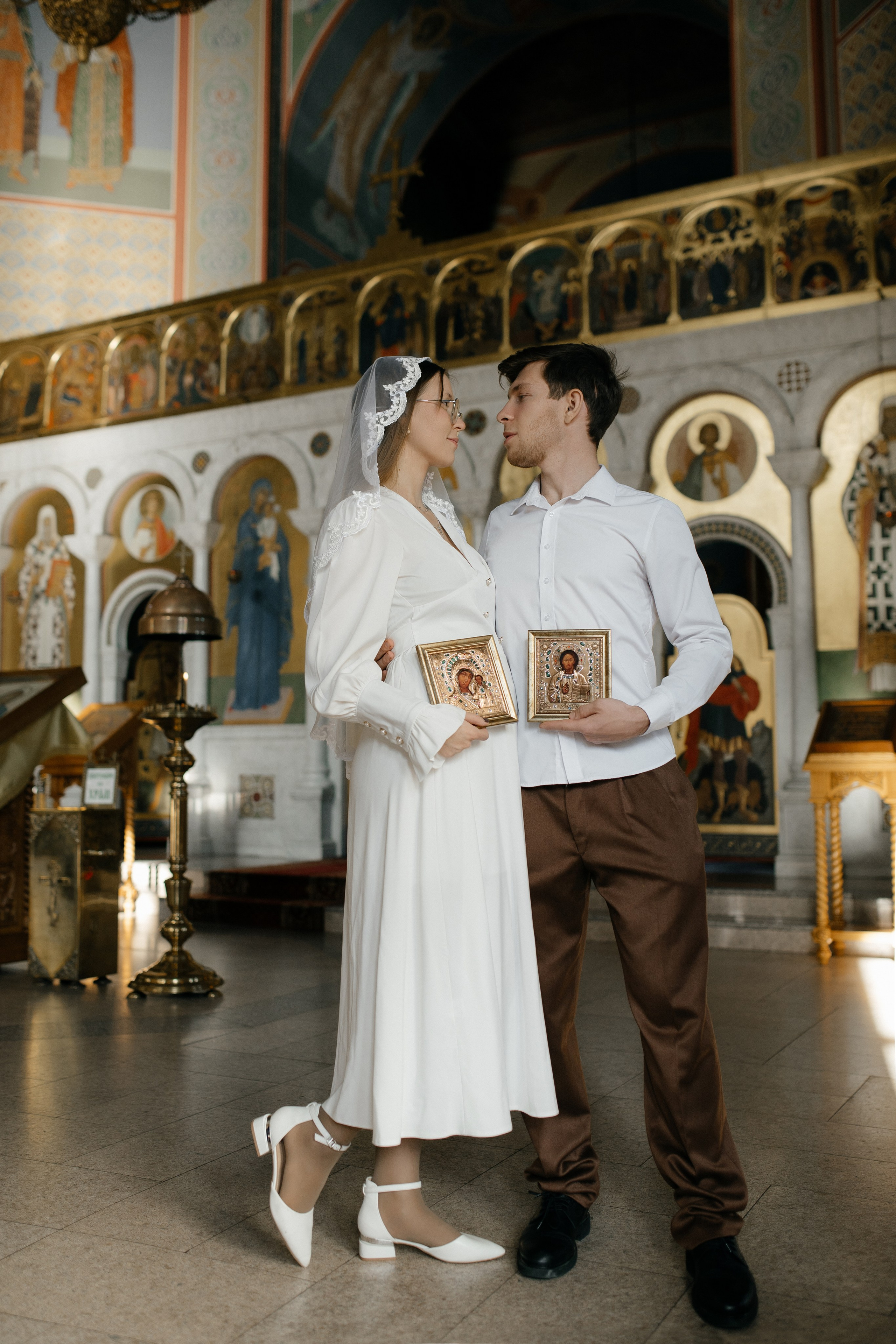 Фотосессия венчания в Храме Преподобного Сергия Радонежского
