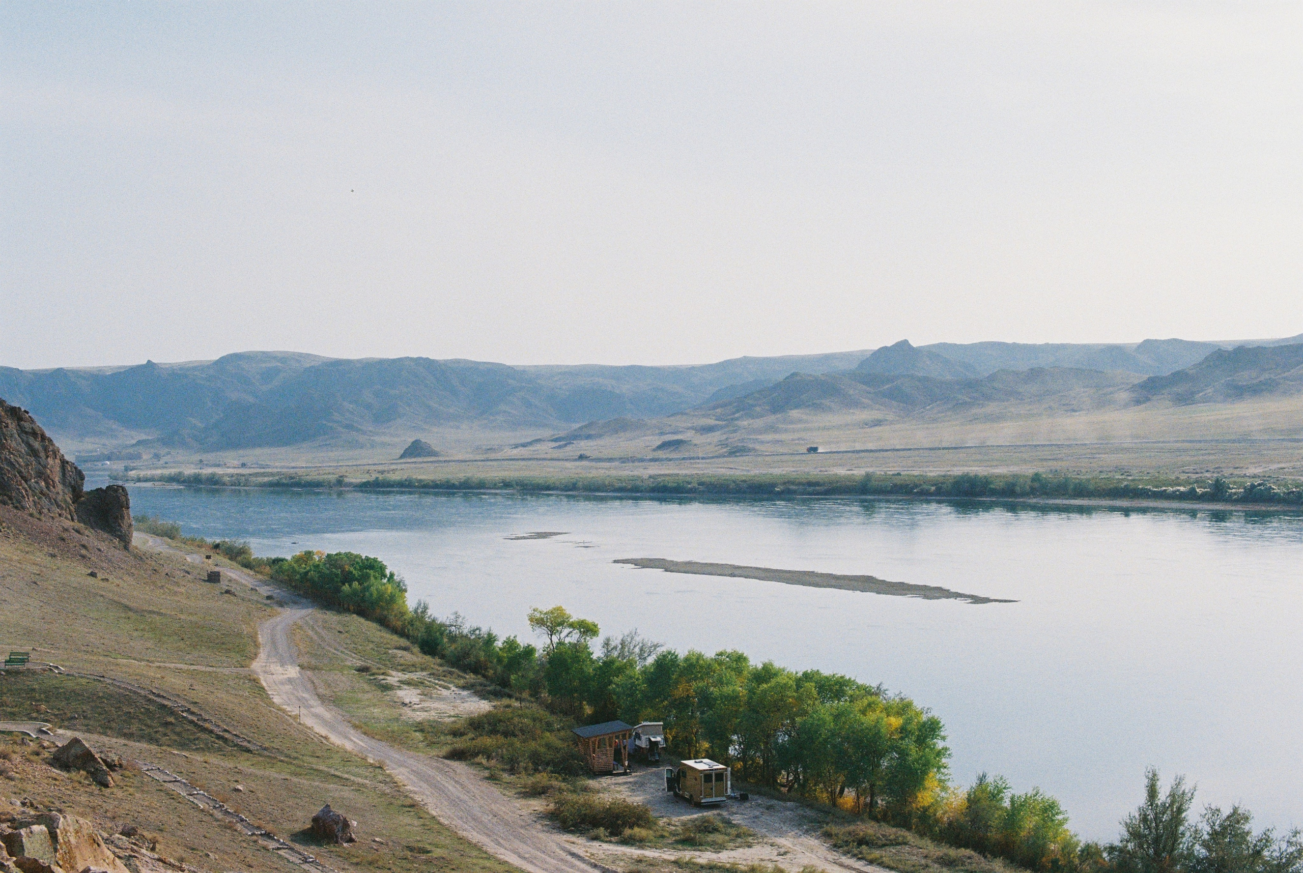 Алтын эмель/Или/Курты, плёнка 2025. Фотограф в Алматы — Алексей Коньков | Репортаж, свадьбы, портреты
