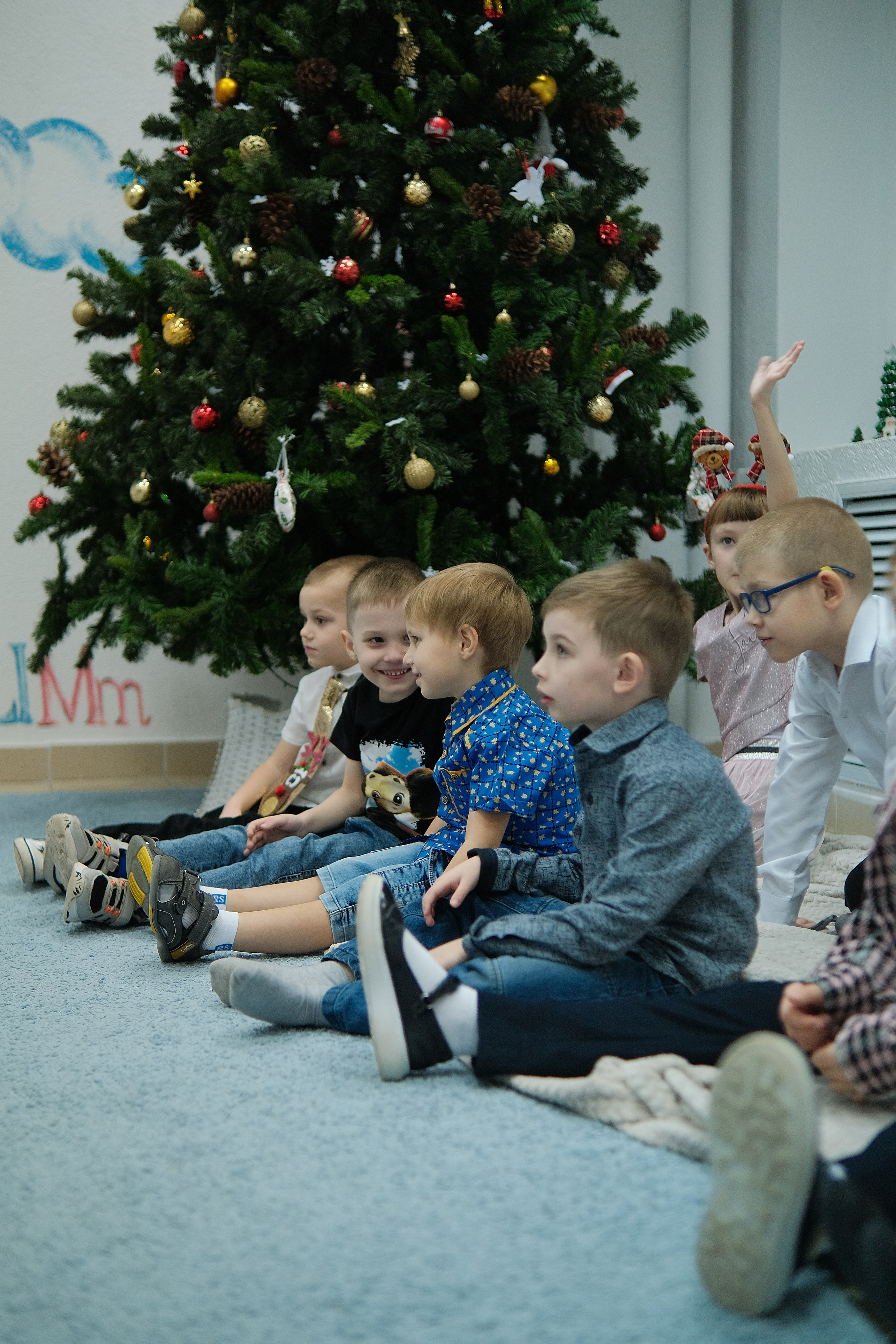 Мир знаний (Новогодний утренник). Serg_film