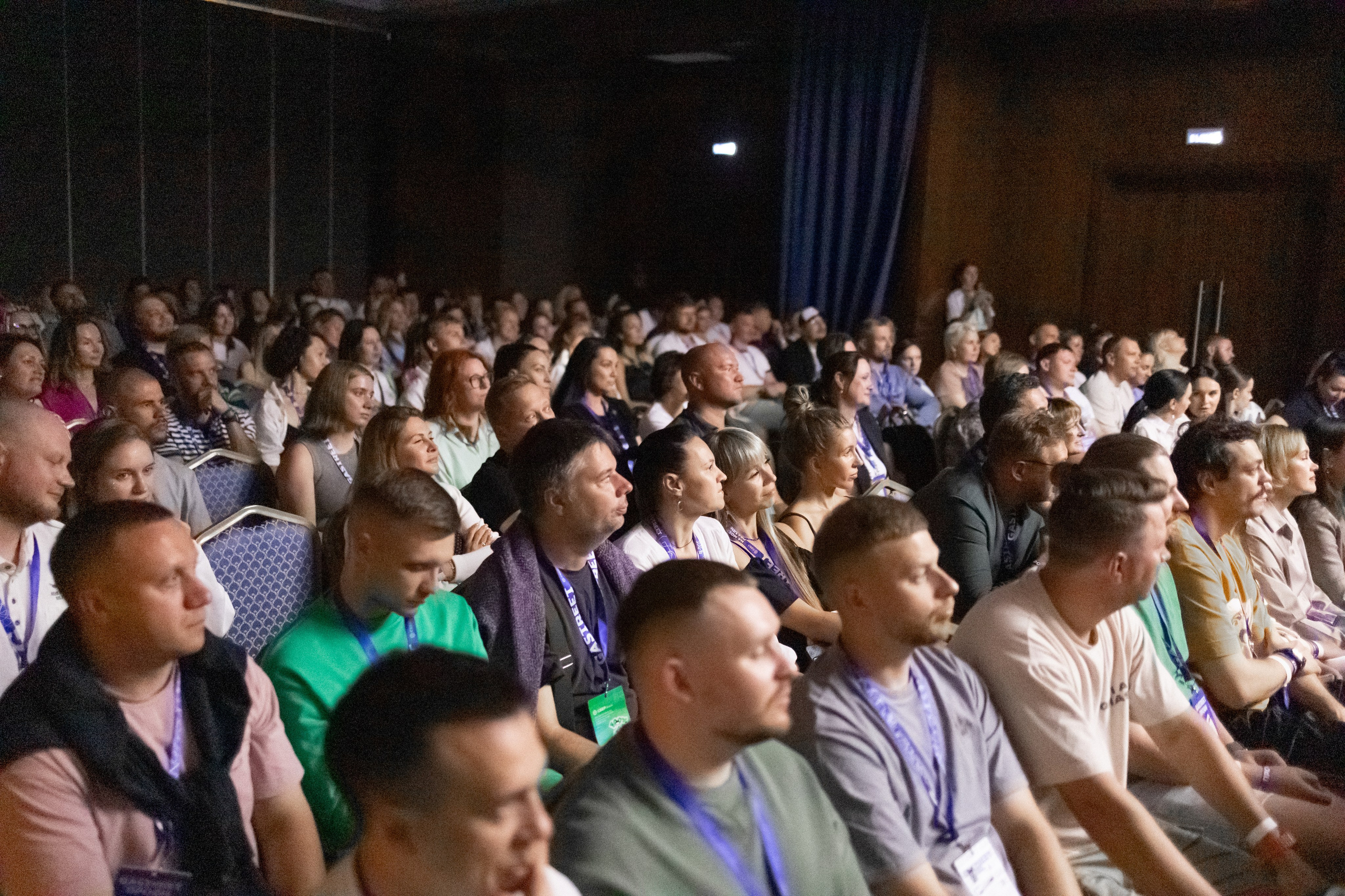 ЕВГЕНИЙ ГРИШКОВЕЦ [СПЕКТАКЛЬ]. Арина Тамочкина. Фотограф Краснодарю