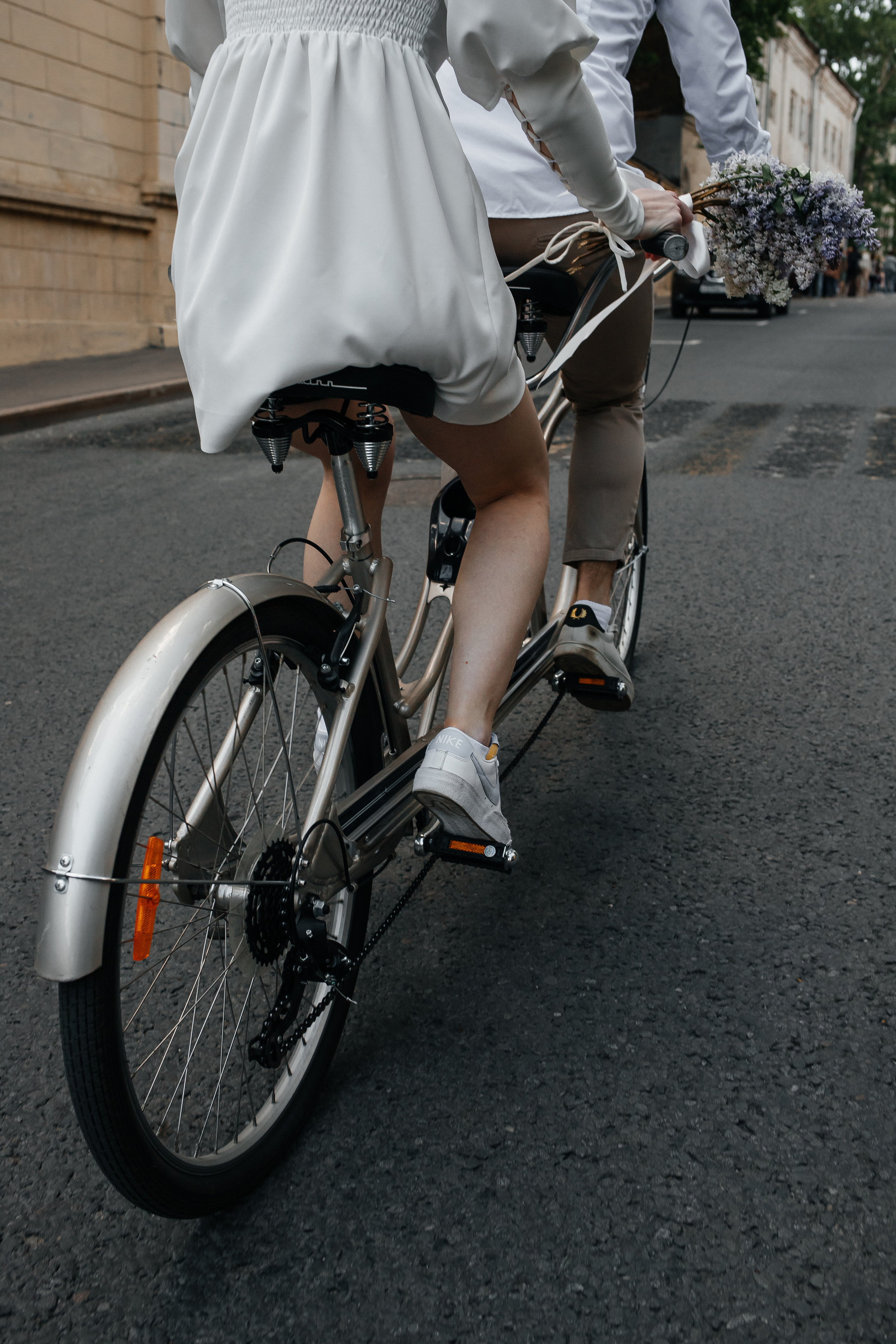 A date on a bicycle. Wedding and family photographer