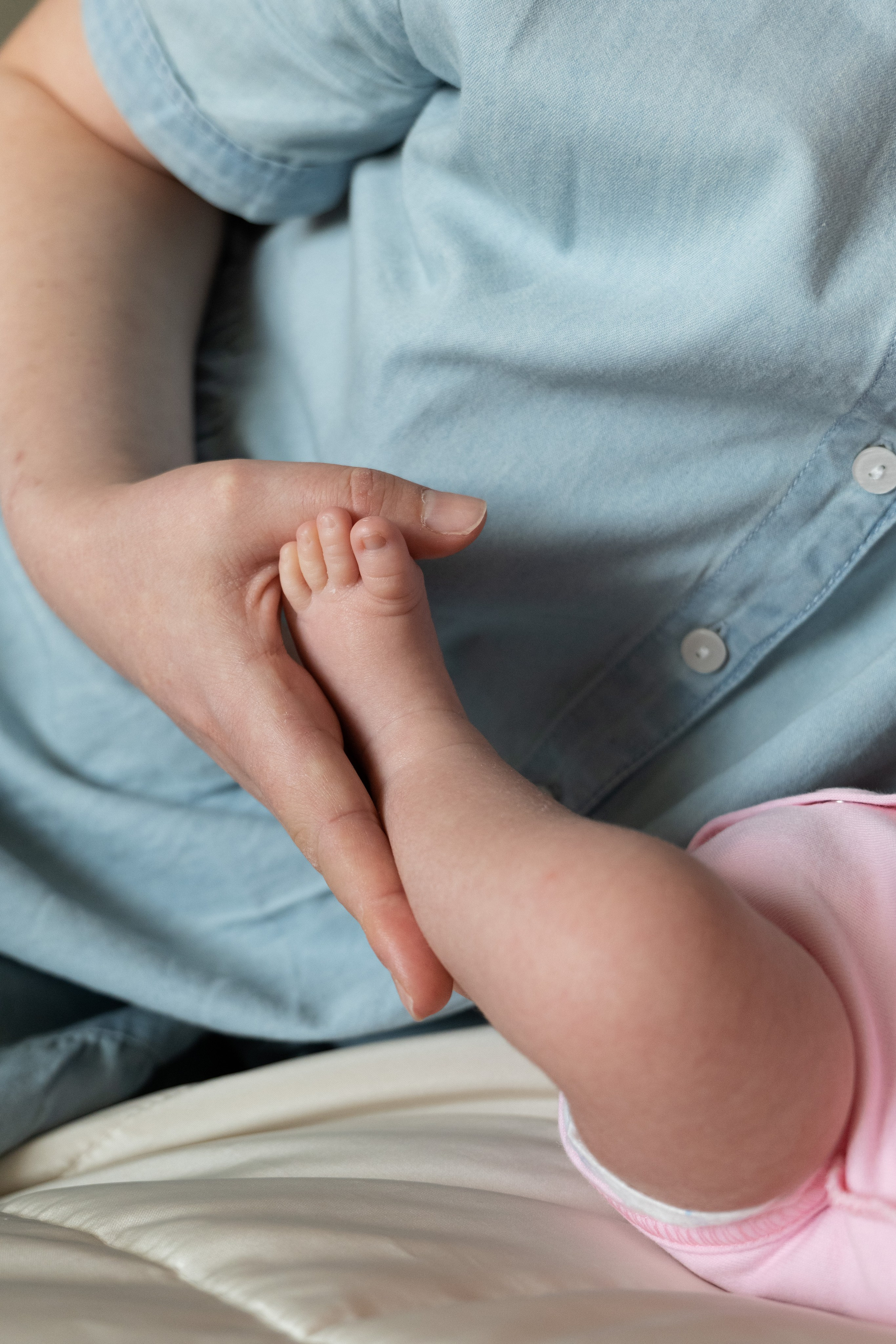 Домашняя фотосессия с новорожденным. Фотограф видеограф Ольга Василевская