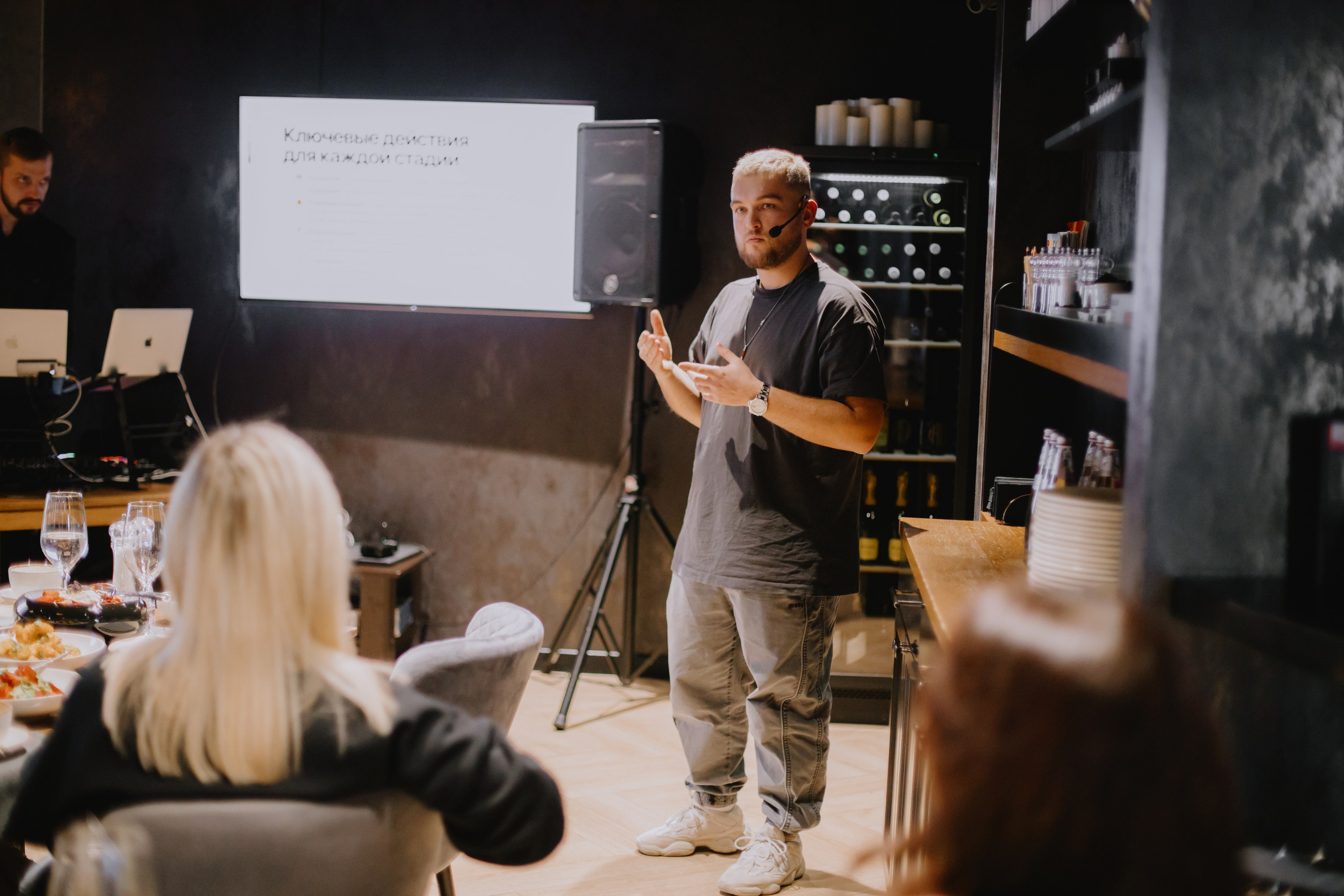 Бизнес завтрак на 89 этаже. Фотограф в Москве и Санкт-Петербурге Дарина