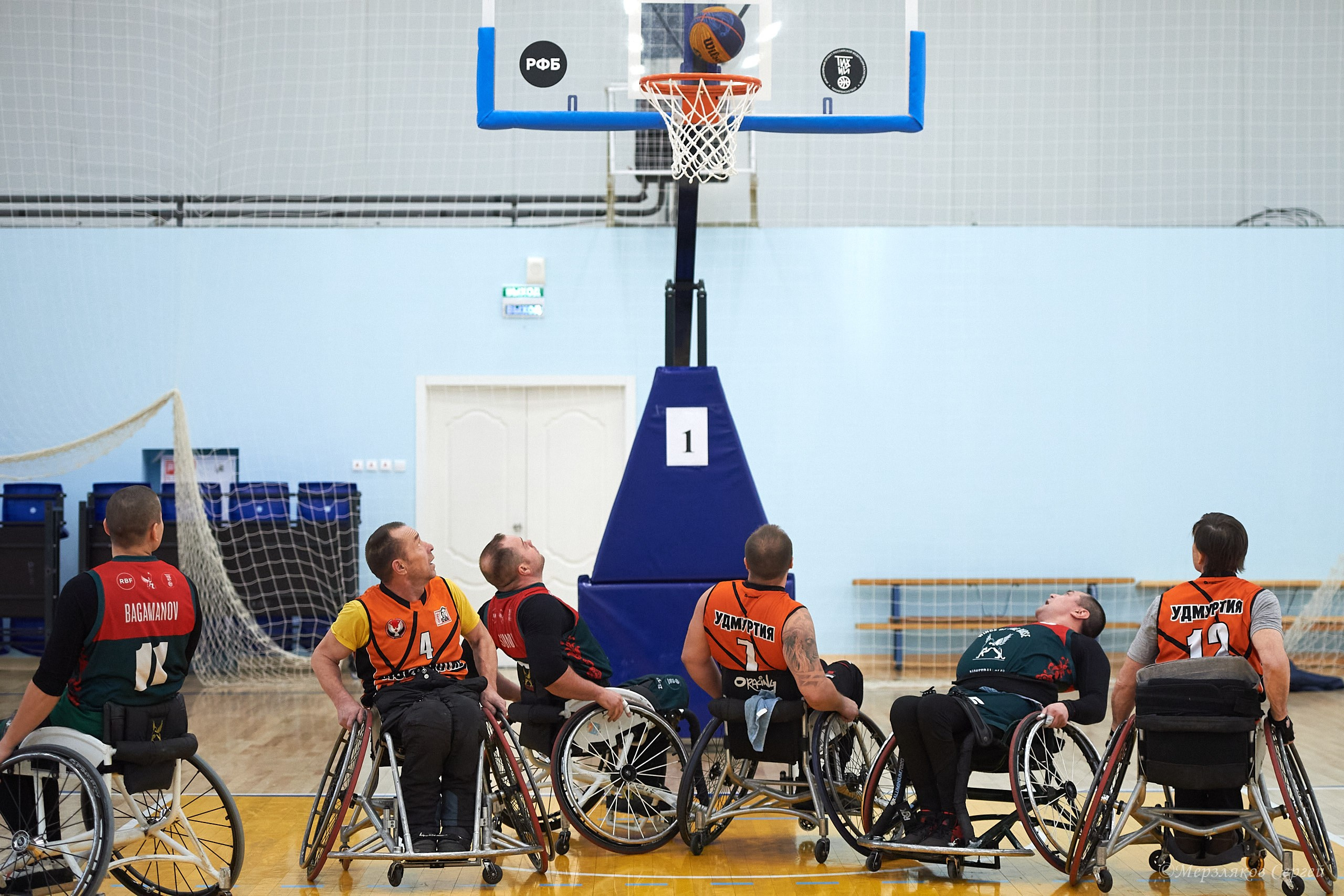 X традиционный Рождественский турнир по баскетболу на колясках. Ижевск. Спортивный репортажный фотограф в Ижевске Сергей Мерзляков