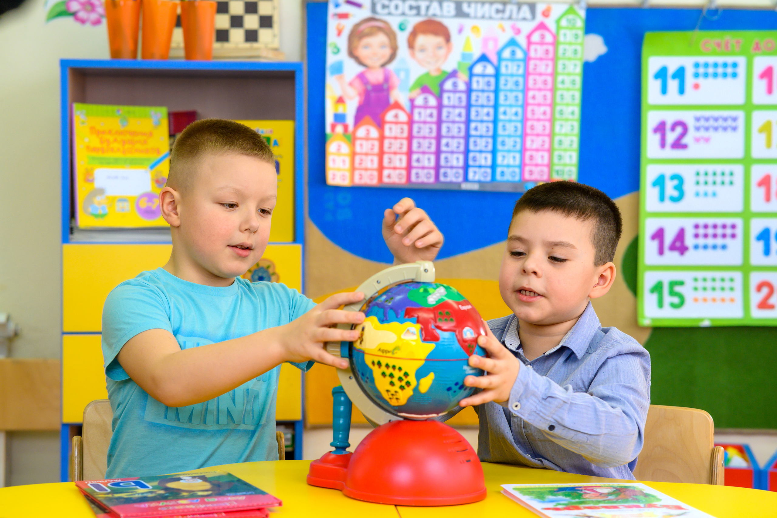 Альбомы для выпускников 1 4 9 11 классов. Выпускные альбомы в Туле и Тульской области для школ и детских садов