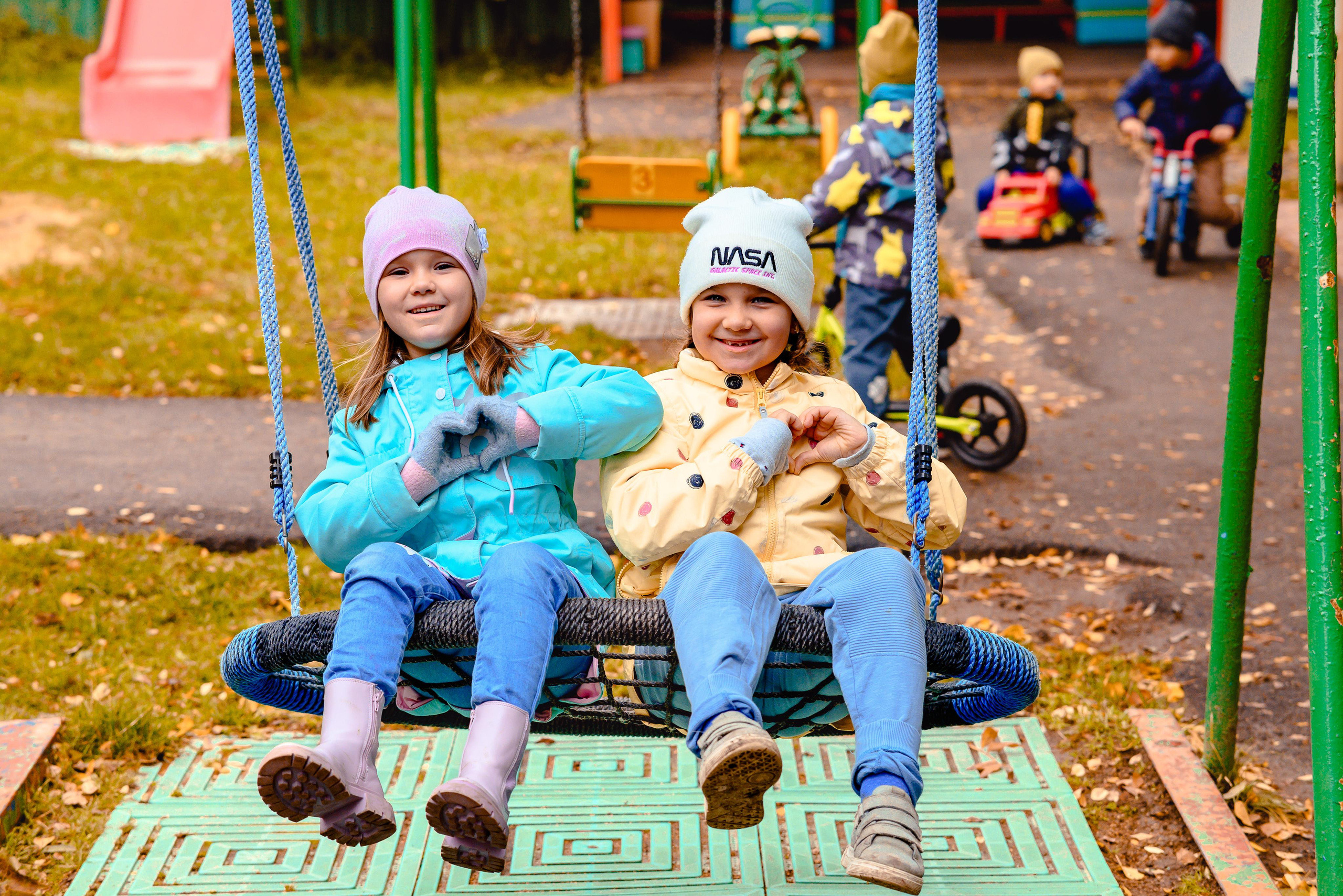Альбомы для выпускников 1 4 9 11 классов. Выпускные альбомы в Туле и Тульской области для школ и детских садов