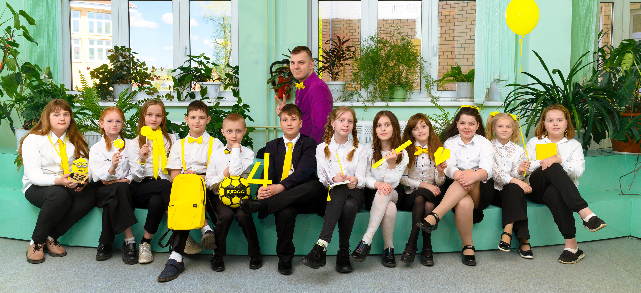 Выпускные альбомы для начальной школы в Туле. Выпускные альбомы в Туле и Тульской области для школ и детских садов