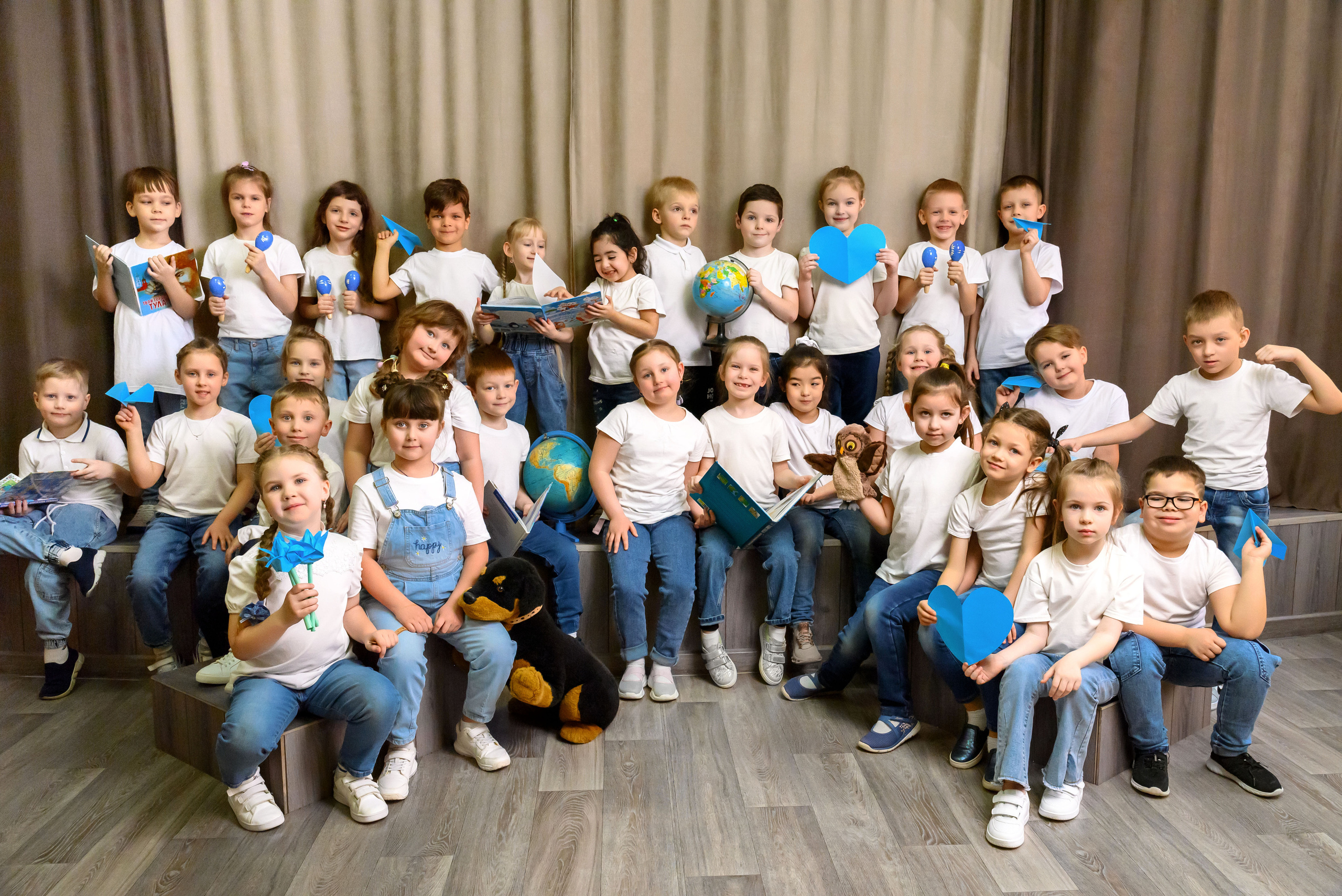 Альбомы для выпускников 1 4 9 11 классов. Выпускные альбомы в Туле и Тульской области для школ и детских садов