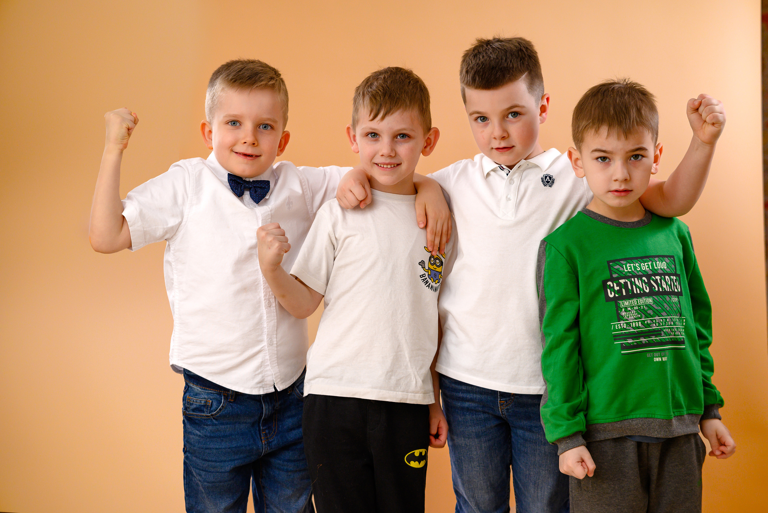 крутые пацаны на фотосессии