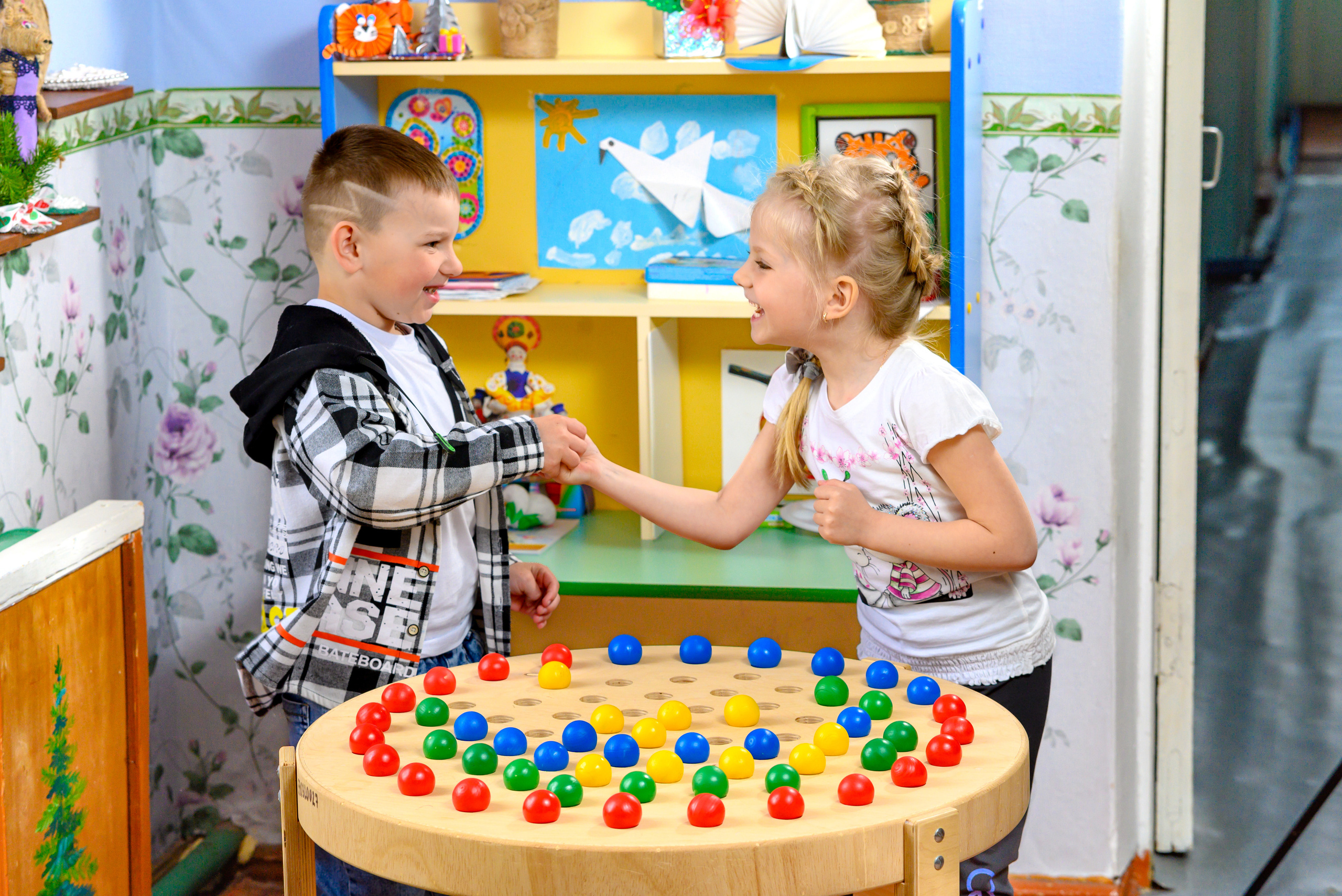 Альбомы для выпускников 1 4 9 11 классов. Выпускные альбомы в Туле и Тульской области для школ и детских садов