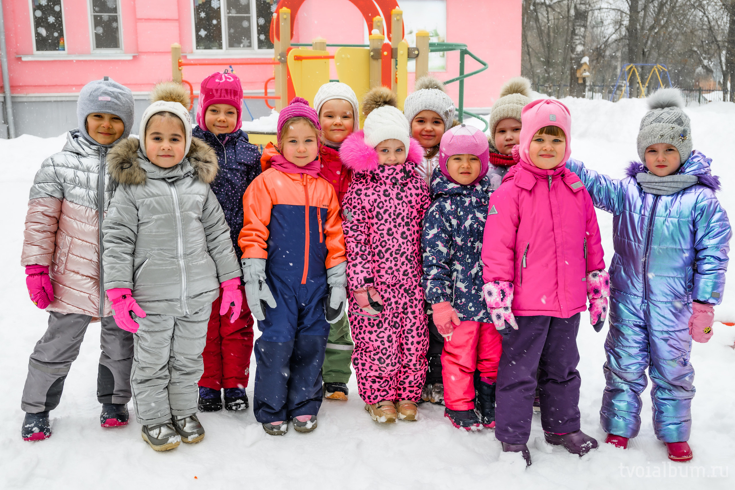 Альбомы для выпускников 1 4 9 11 классов. Выпускные альбомы в Туле и Тульской области для школ и детских садов