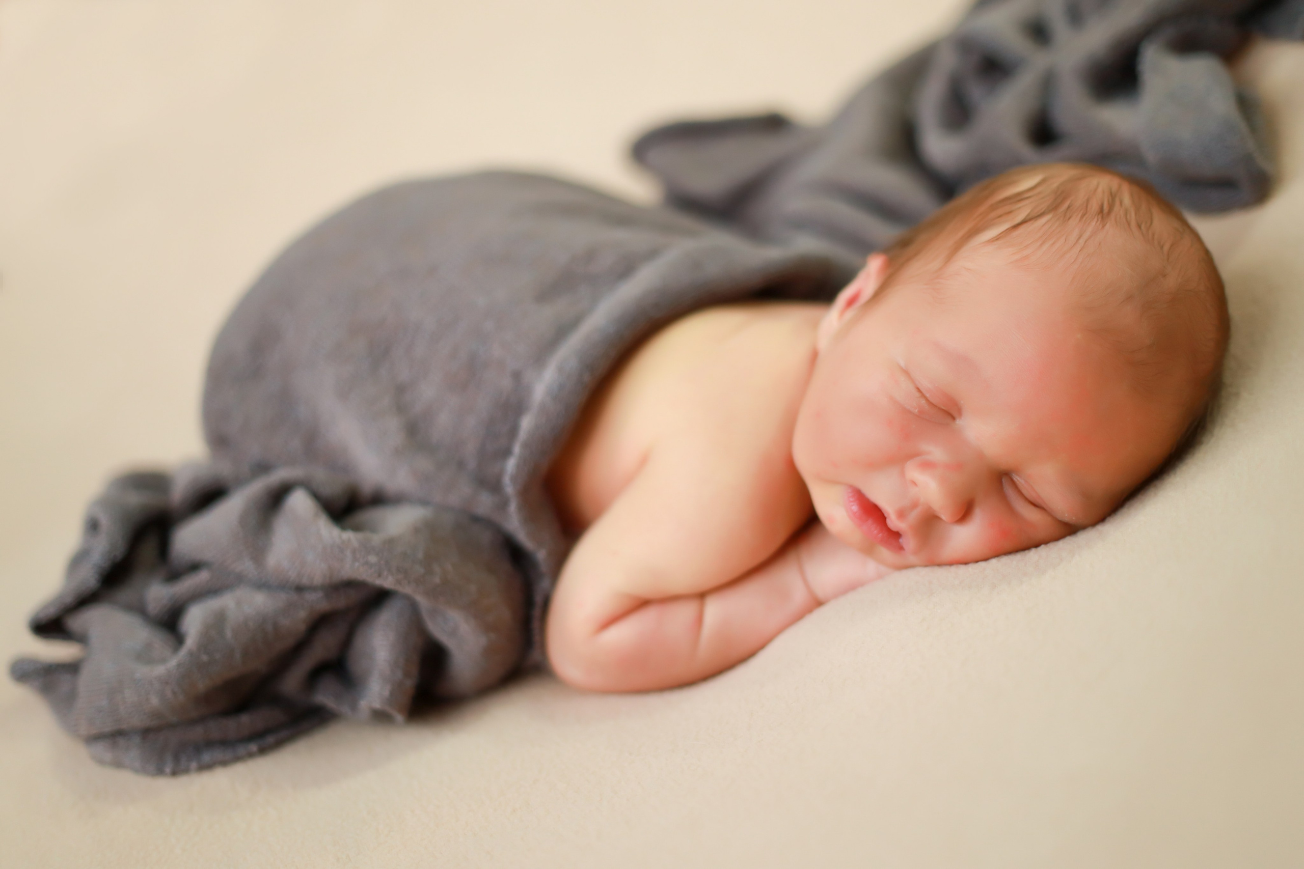 Ньюборн съёмка в студии. Семейный и Детский фотограф в Краснодаре Дарья Насаченко