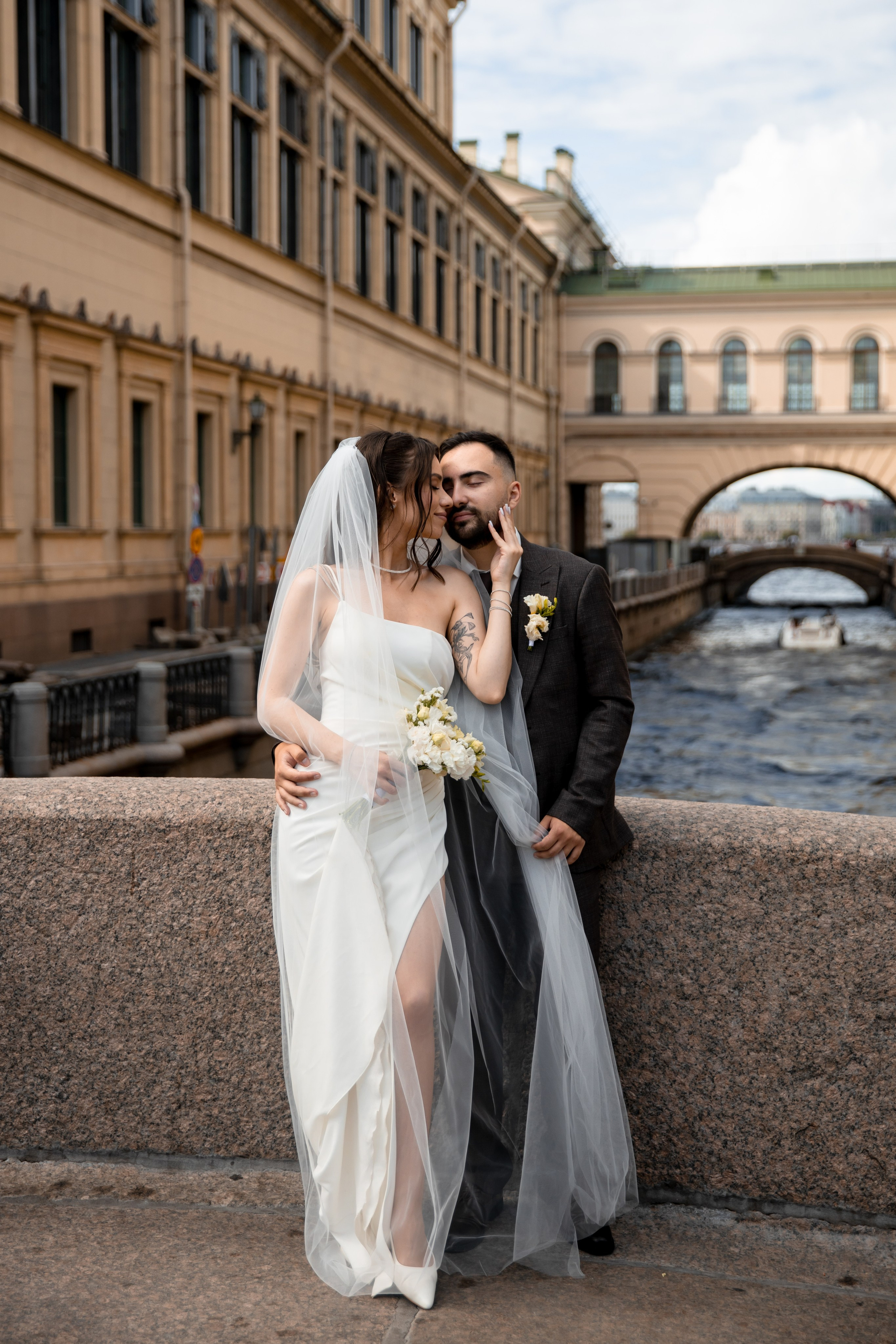 Анна и Александр / Прогулка + ЗАГС. Свадебный и семейный фотограф в Москве Диана Левченко