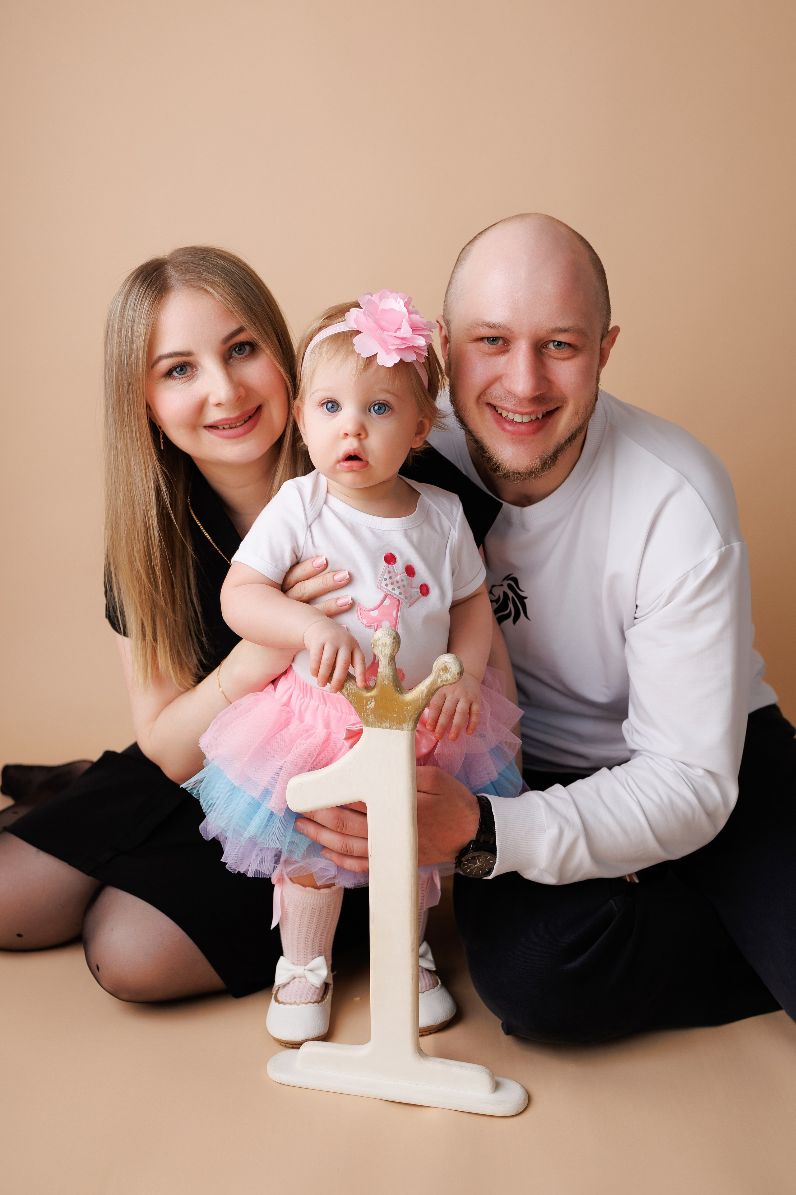 Юлечке 1 годик. Фотограф новорожденный малышей Новосибирск