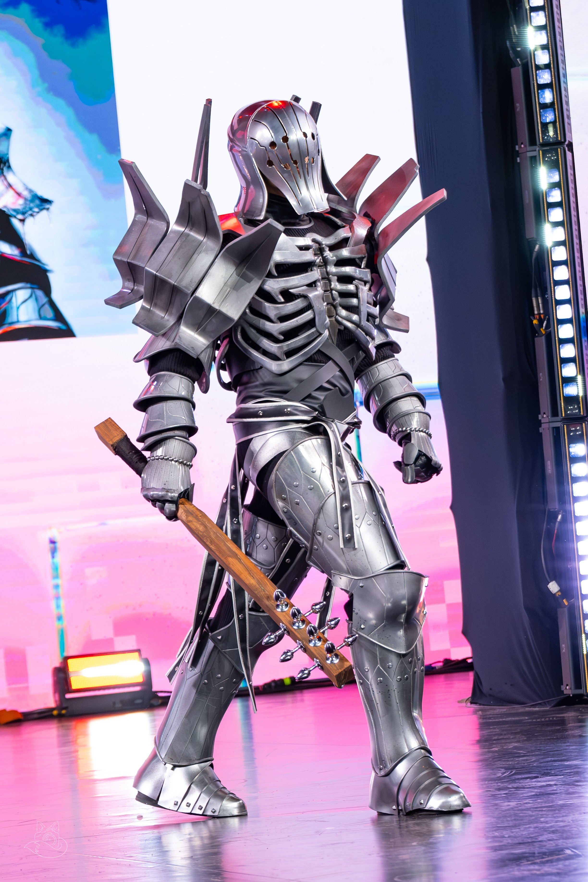 Сцена РЭД ЭКСПО 2024. Косплей фотограф