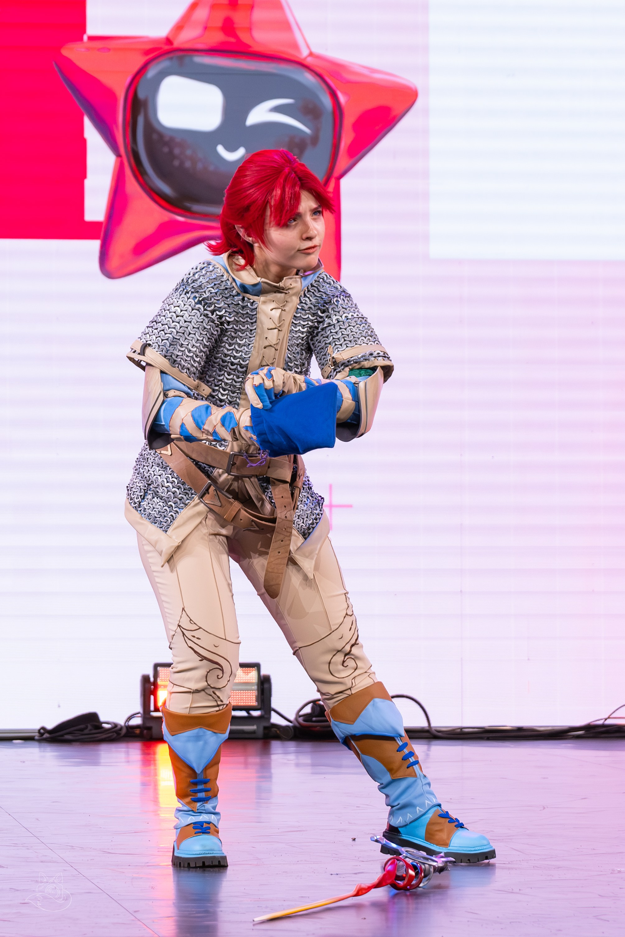 Сцена РЭД ЭКСПО 2024. Косплей фотограф