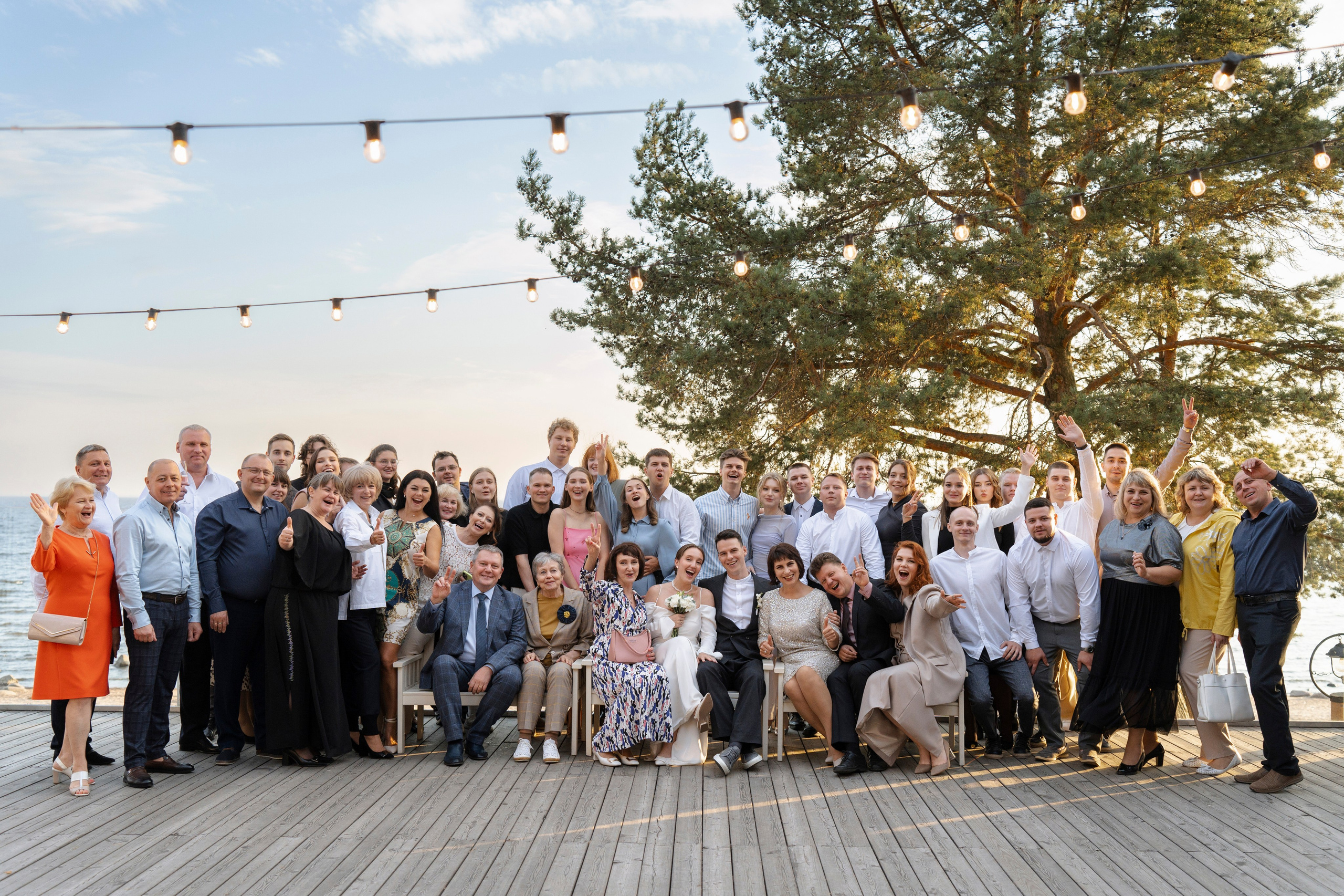 Лёня и Юля. Питер. От утра в отеле до вечеринки в ресторане на заливе. Цифра и плёнка. Свадебный фотограф Катерина Чулкова