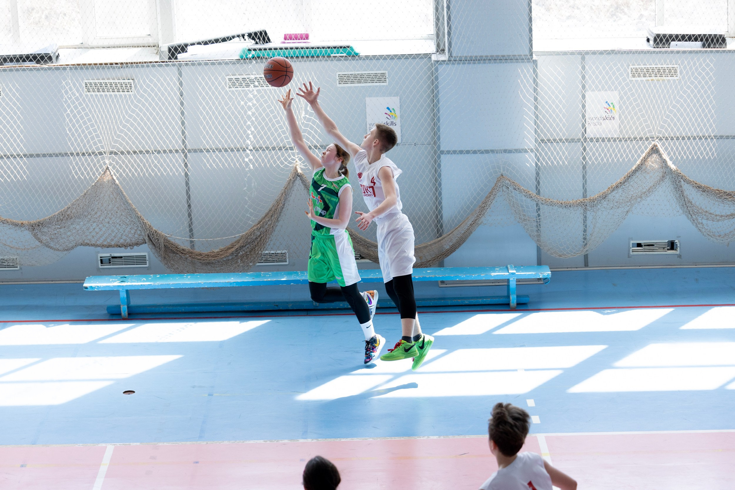 Соревнования по баскетболу среди школьников. Репортажный и портретный фотограф в Владивостоке