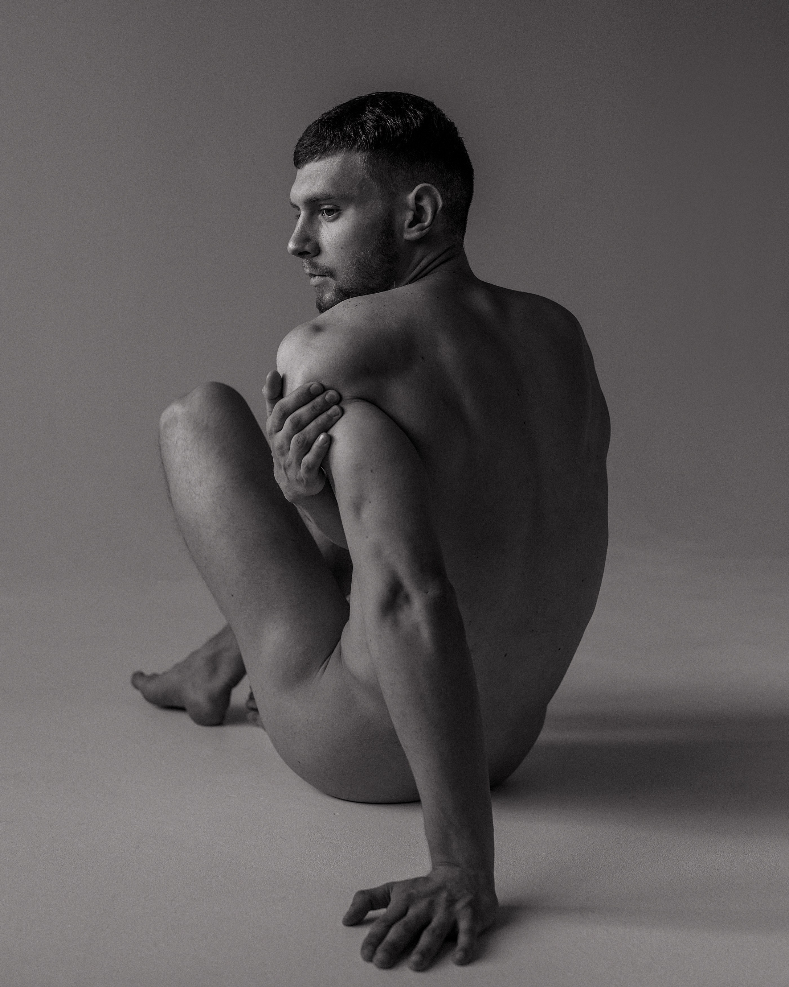 Nikolay. Игорь Березин — фотограф в Москве. Мужские портреты и коммерческая съёмка