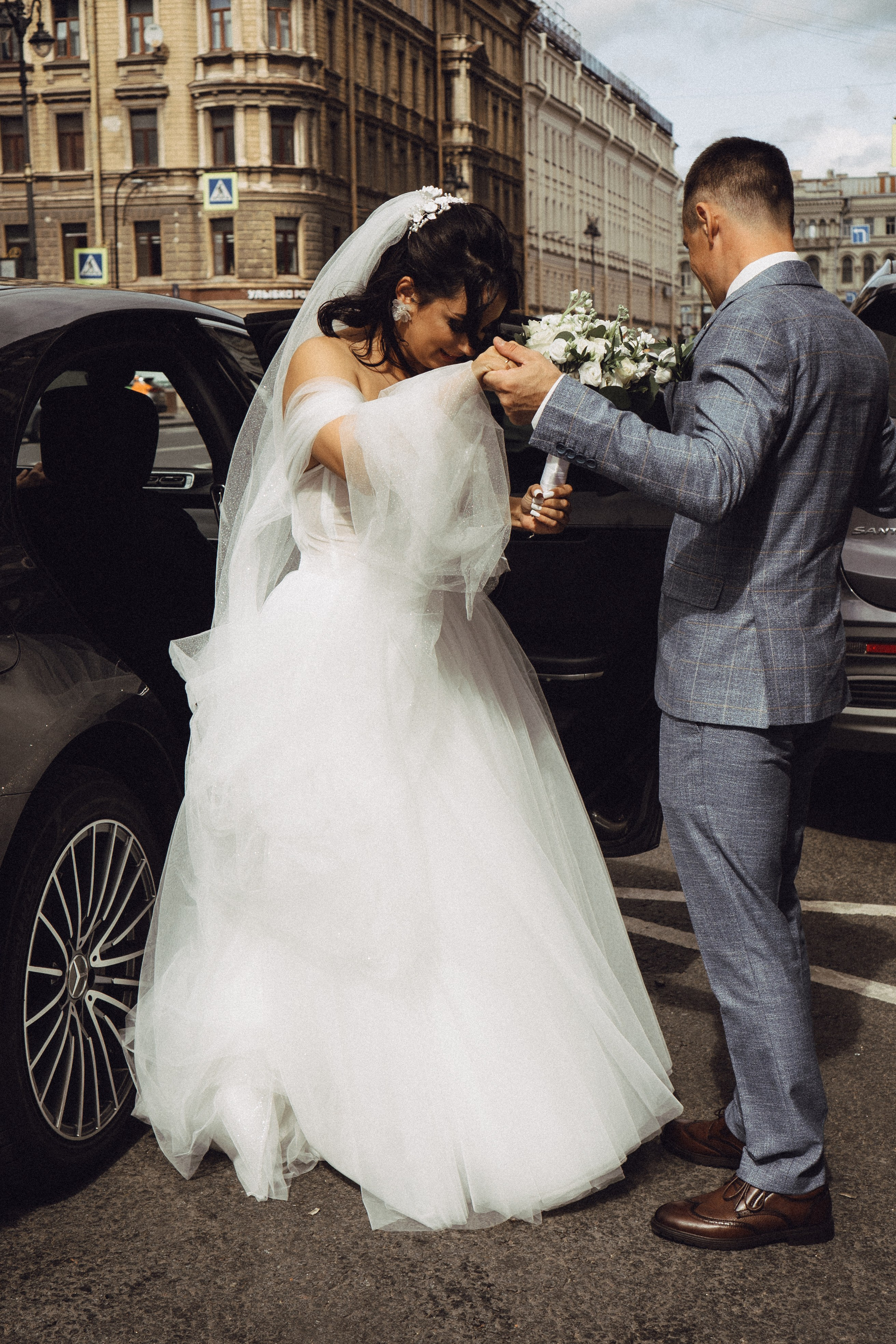 СВАДЕБНАЯ ПРОГУЛКА РЕСТОРАН МЫ ЖЕ НА ТЫ И ФОТОСЕССИИЯ С АВТОМОБИЛЕМ. Профессиональный фотограф, Санкт-Петербург — Виктория Богомолова