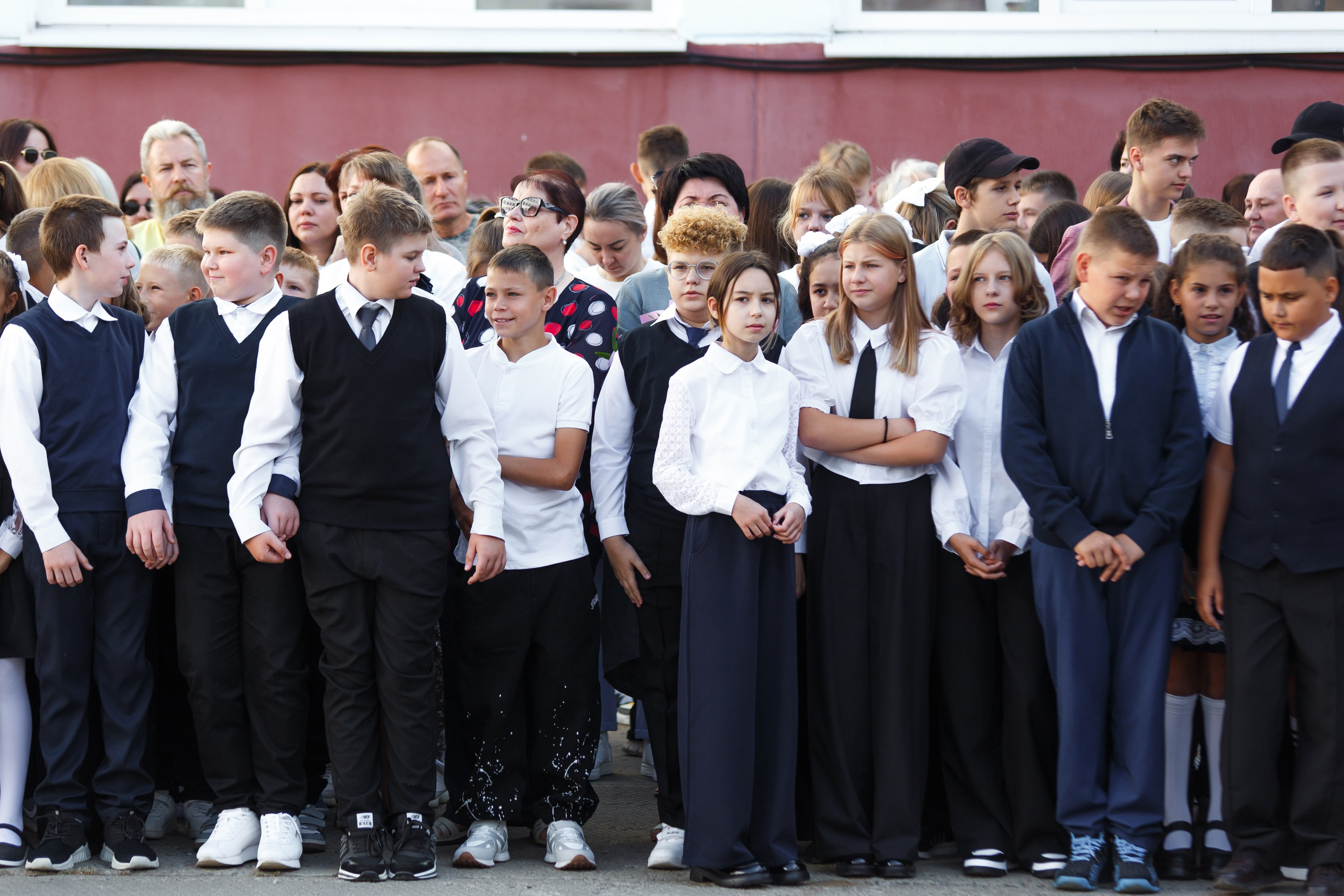 01 СЕНТЯБРЯ 2024 (МБОУ г. Мценска «Средняя школа № 9»). Профессиональный фотограф в Мценске и Орловской области