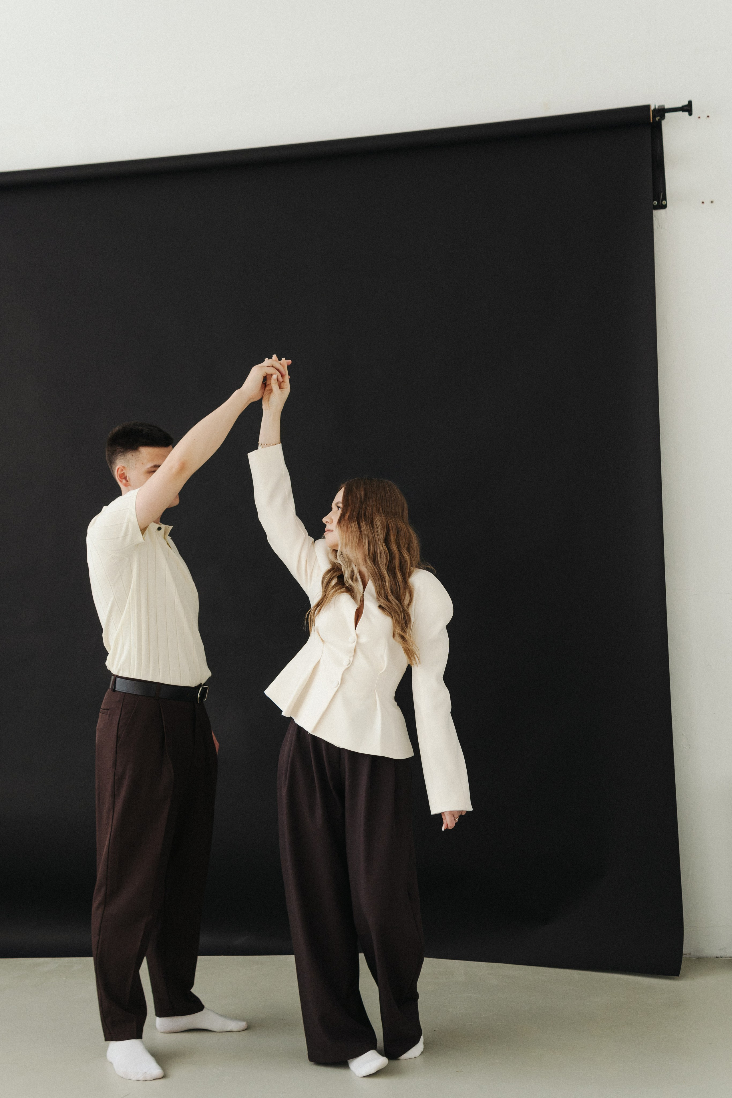 Danila & Olesya. Я — Алёна и я фотографирую красиво (е)